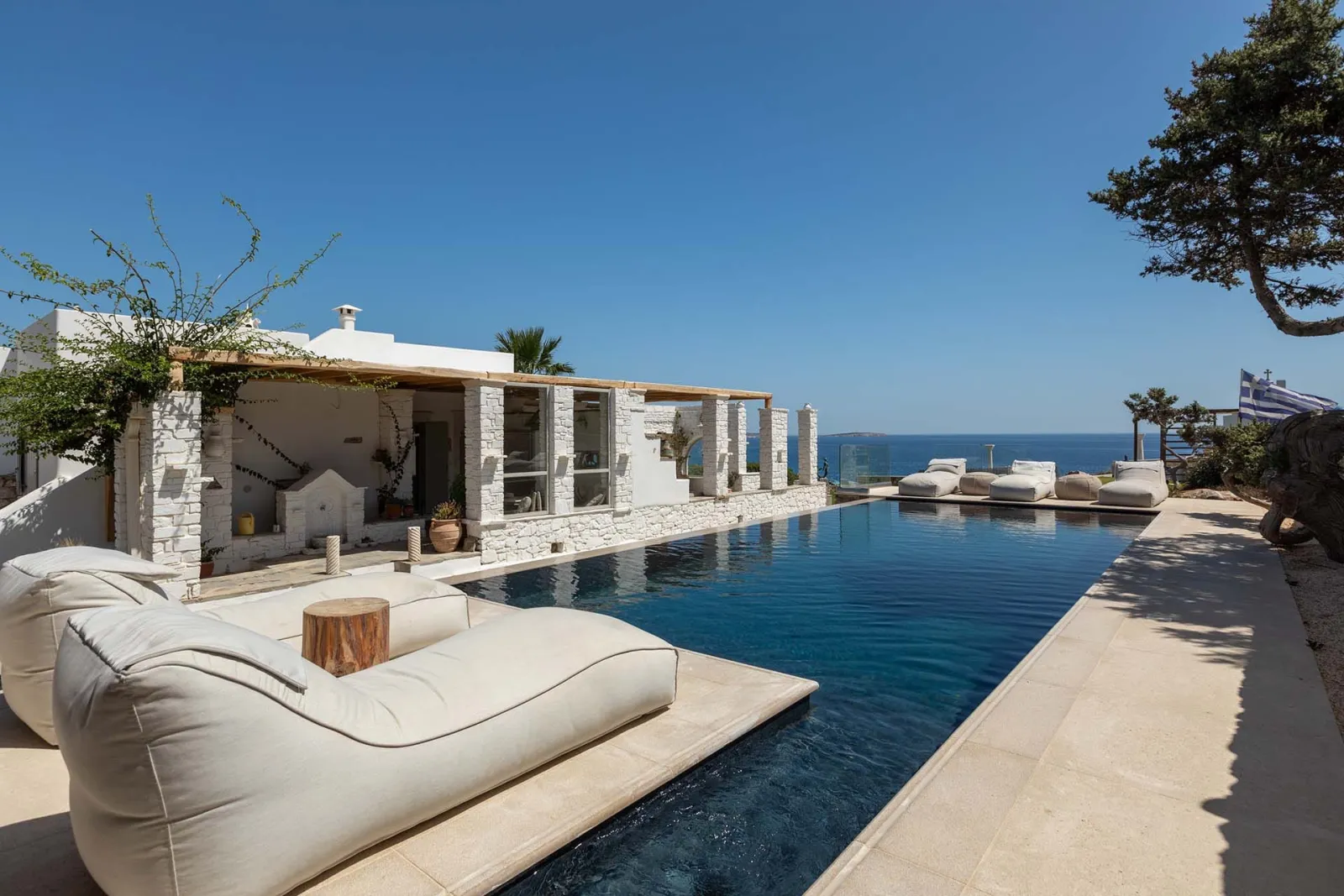 Chardonnay Villa