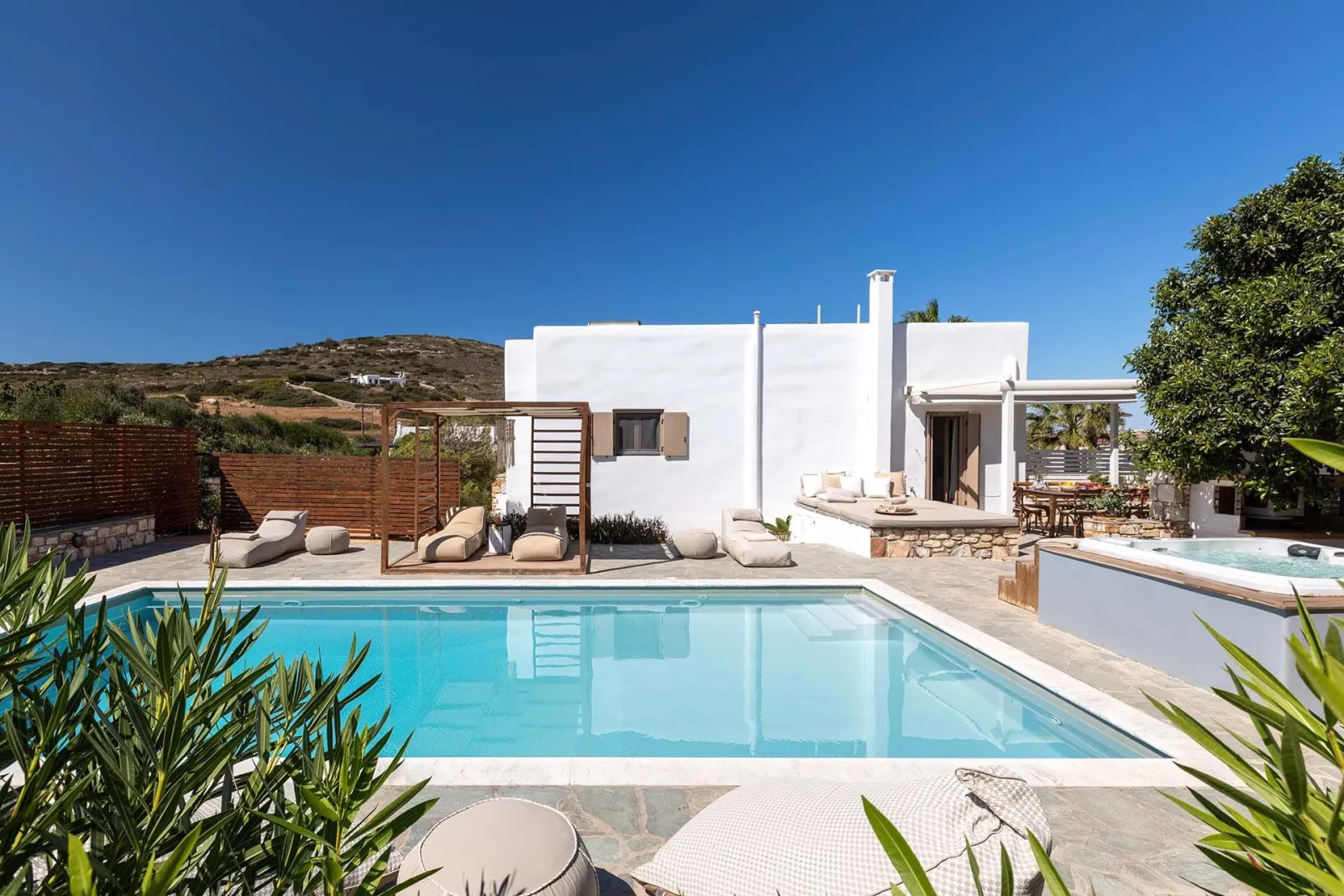 Chardonnay Villa