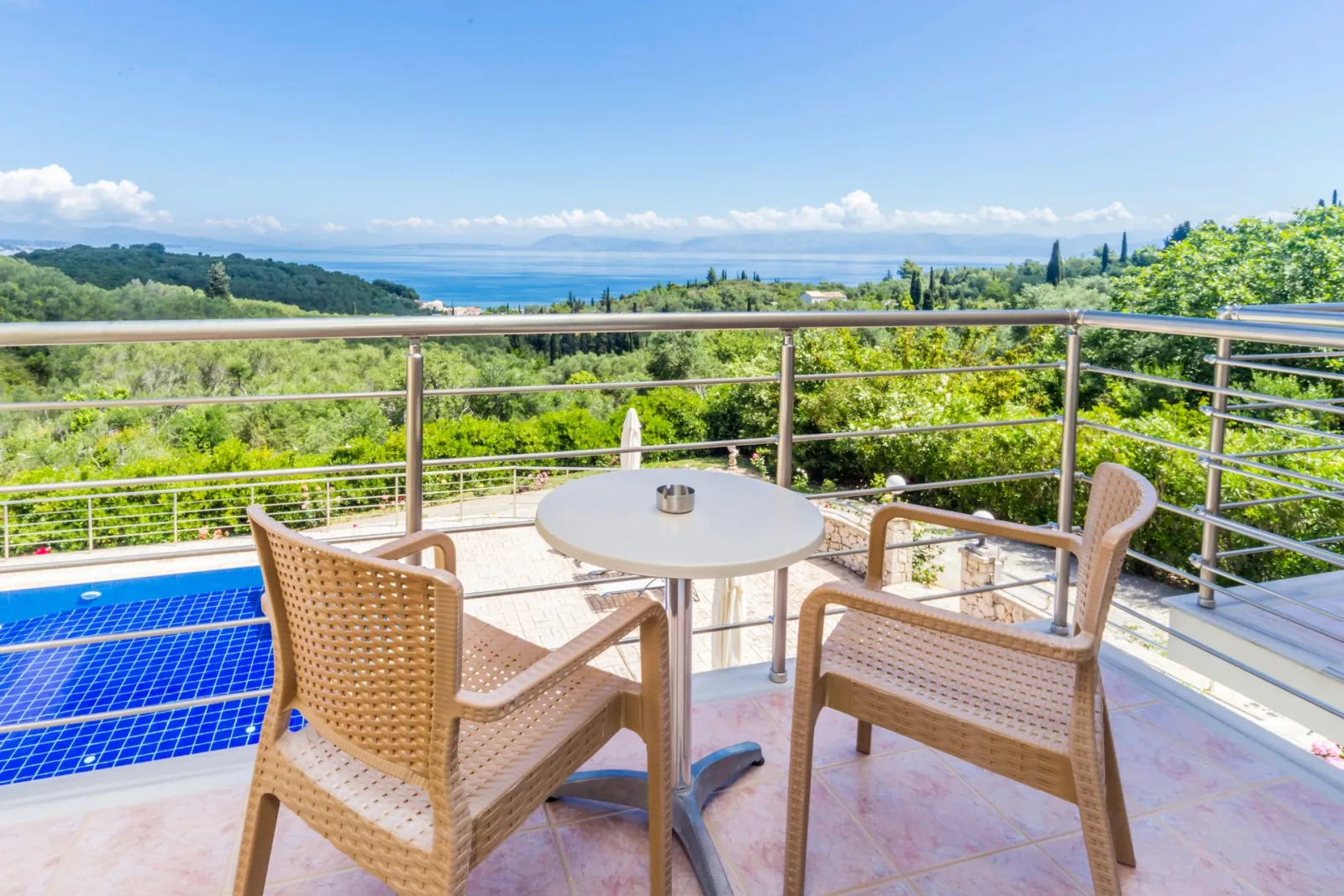 Penthouse Superior Apartment with Jacuzzi