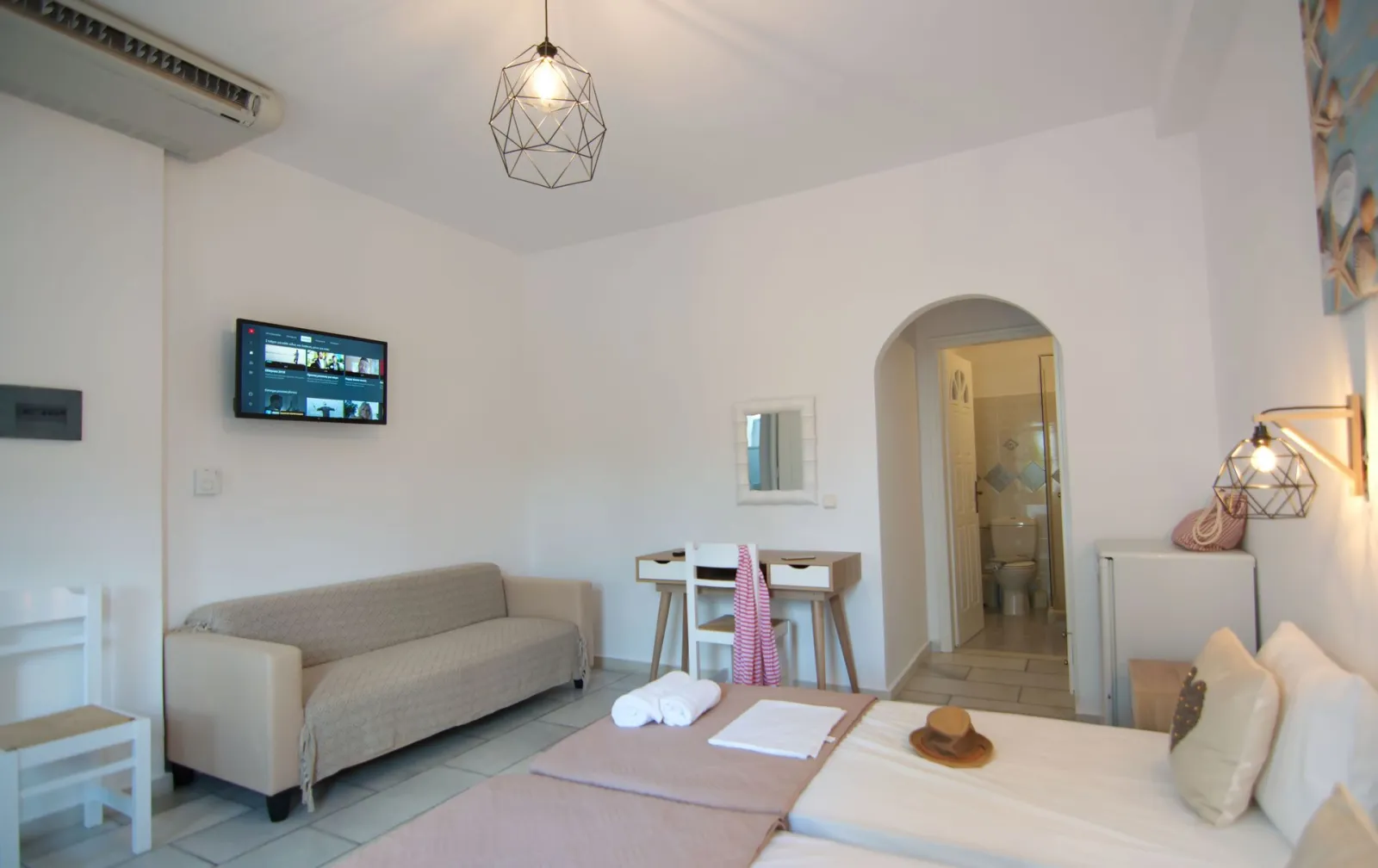  Deluxe Double Or  Twin Room Semi Basement