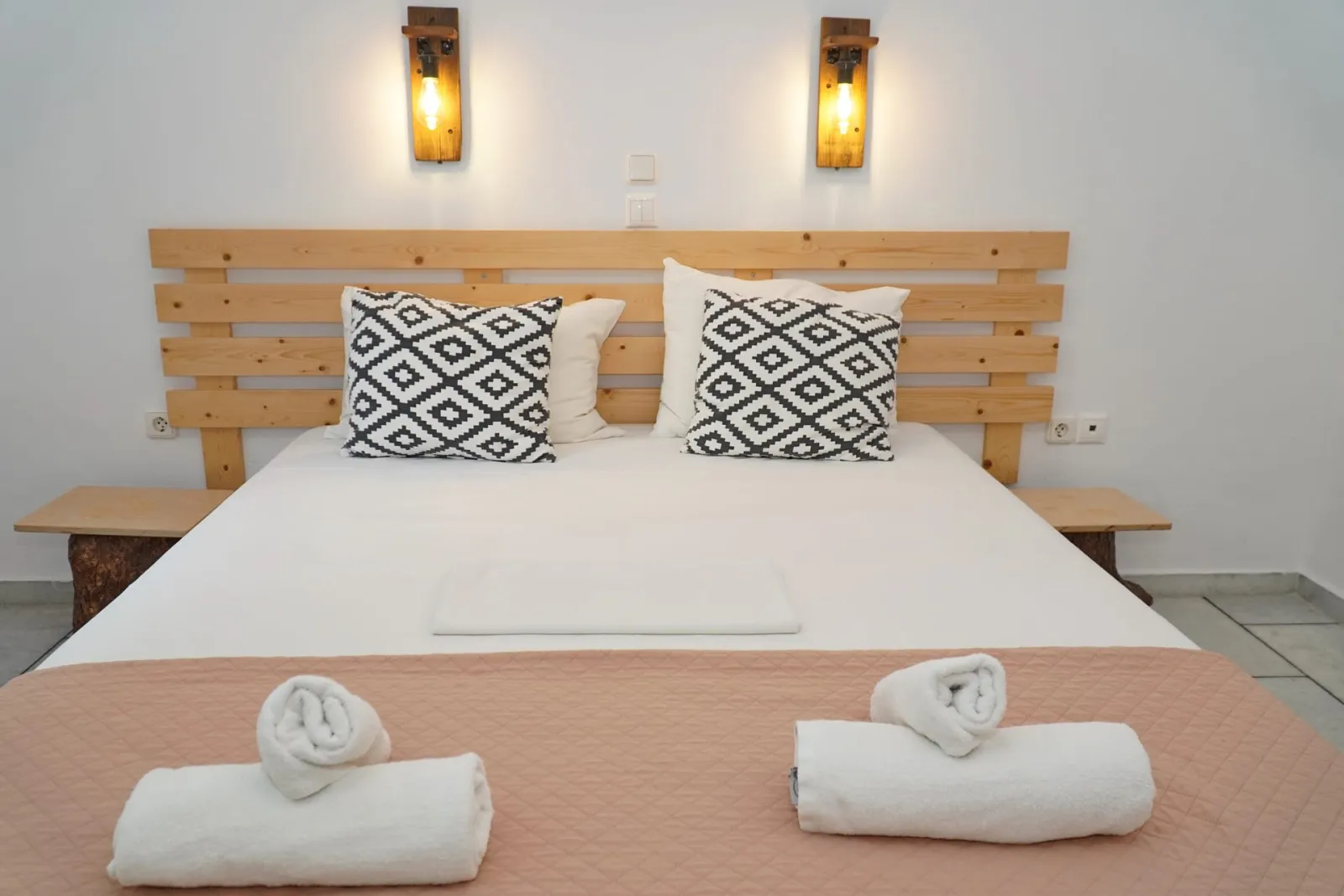 Executive Double Room Semi Basement