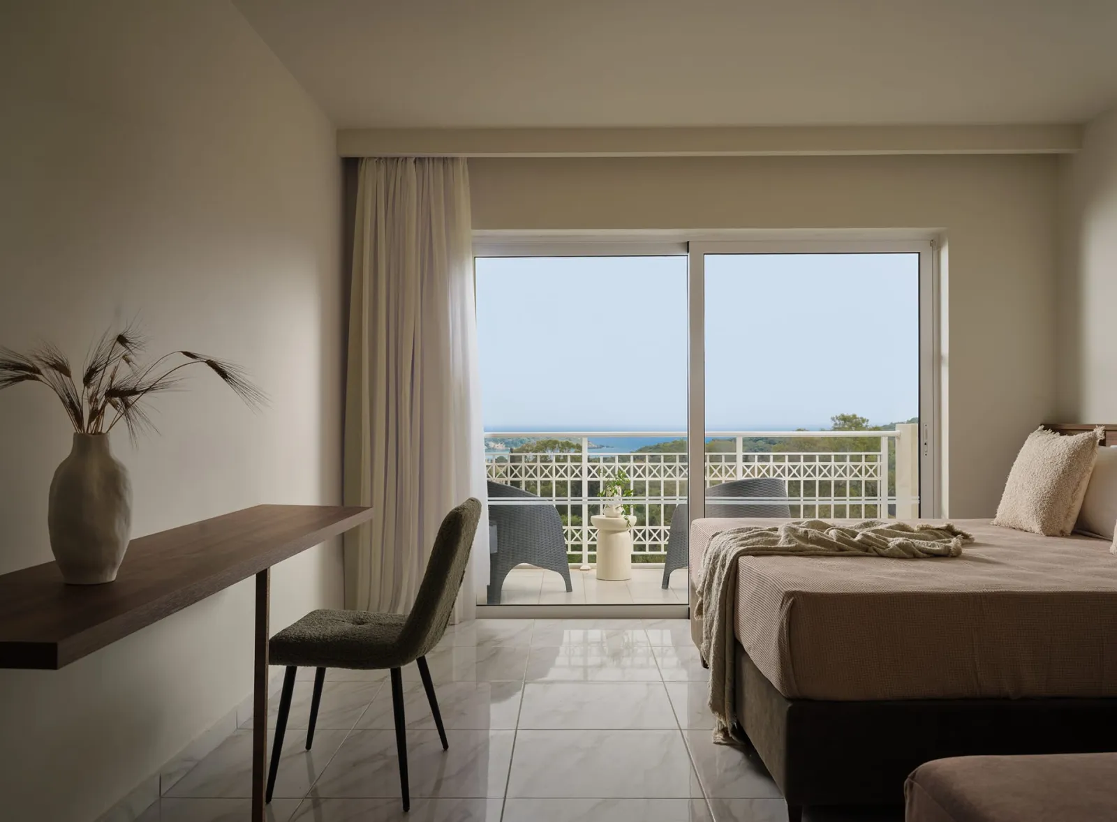 Superior Room with Sea View 28m²