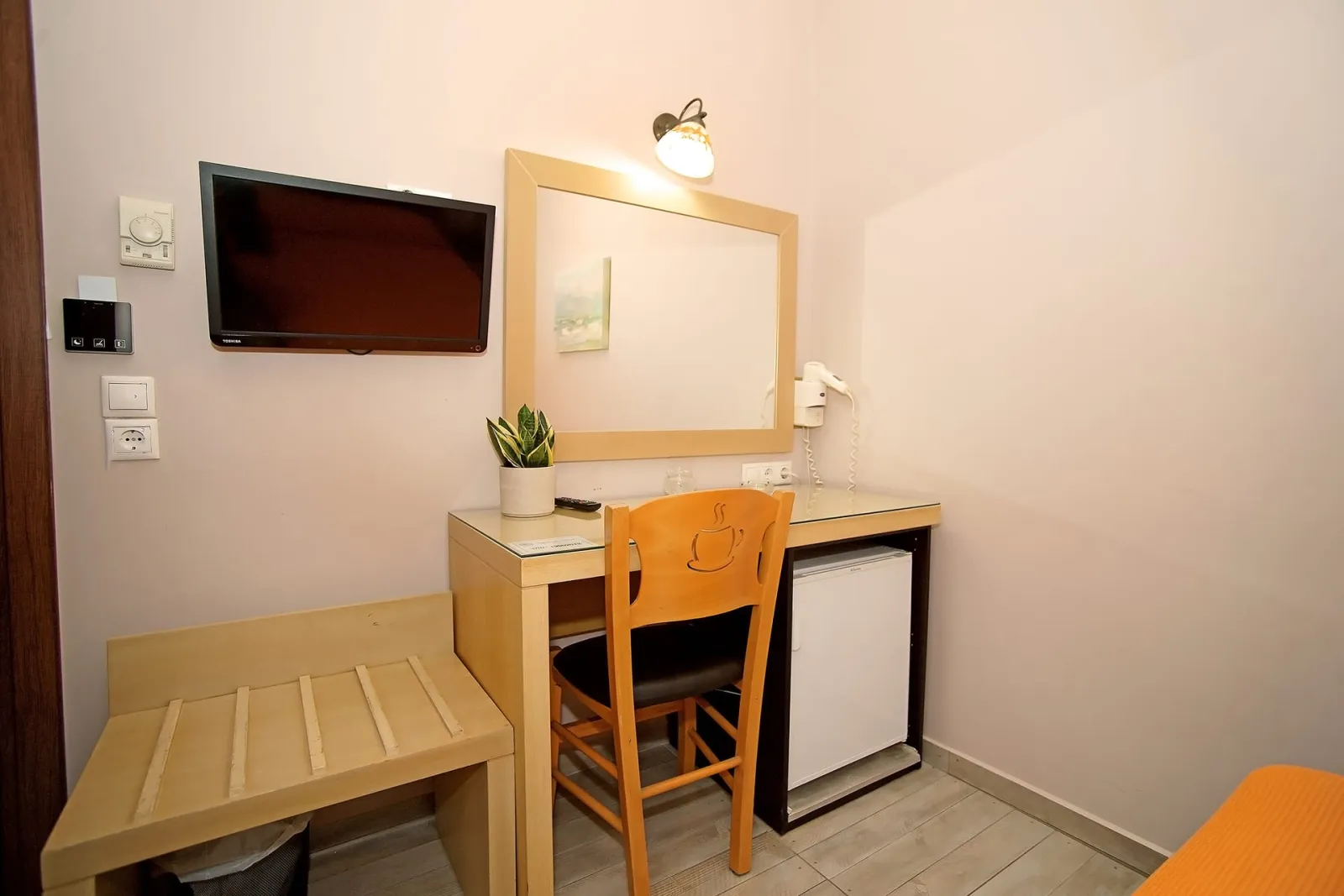 Single Room Ground Floor (No Balcony)