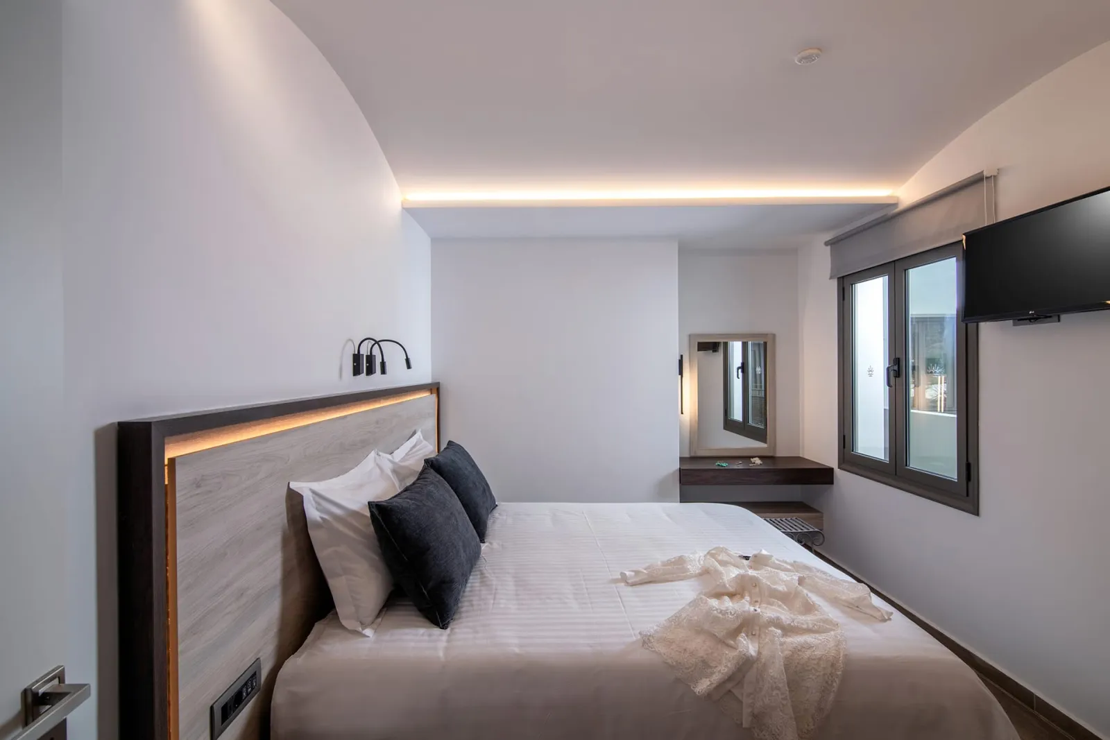 Deluxe One Bedroom Apartment with Jetted Tub
