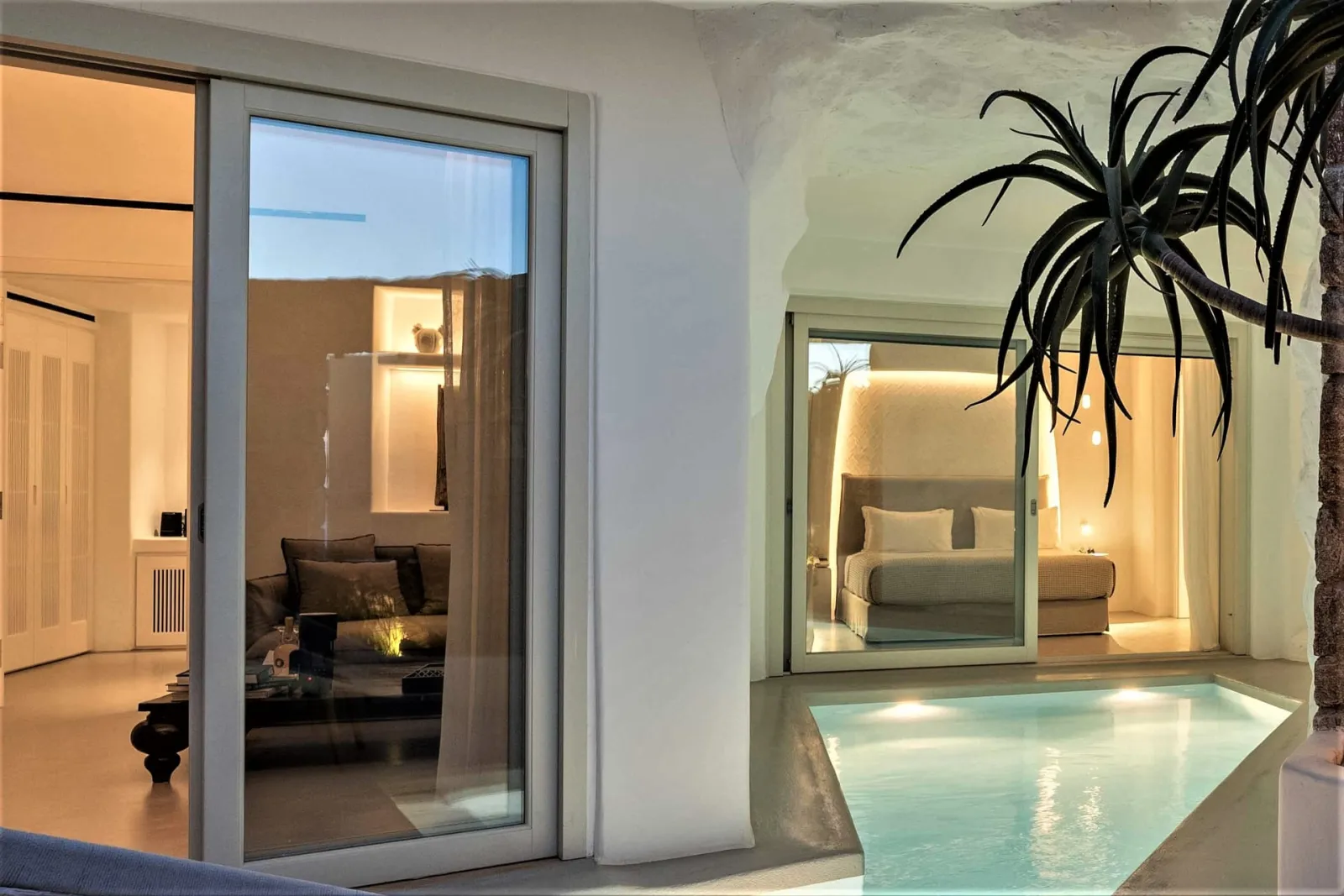 The Cave Pool Experience Suite