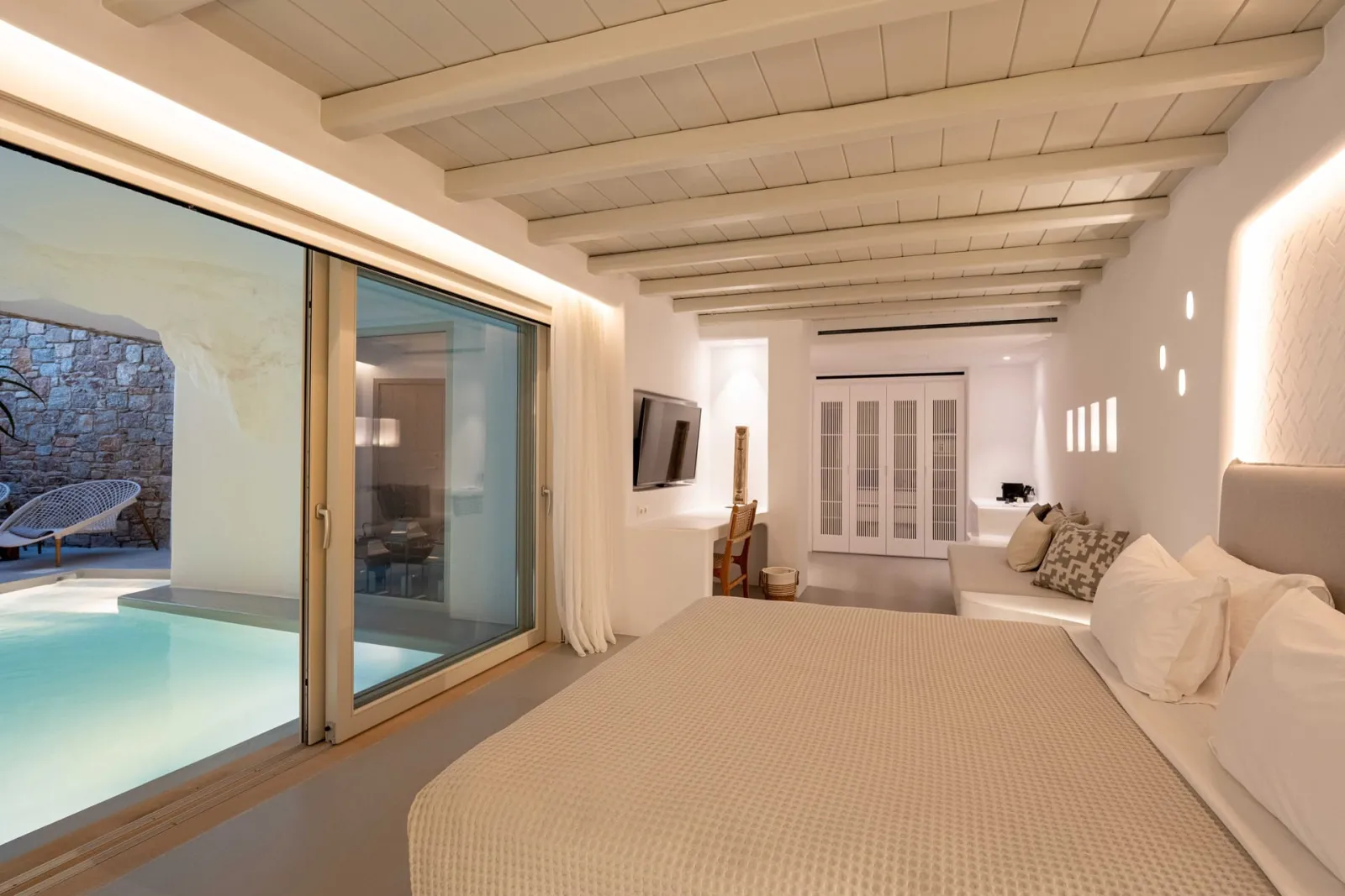 The Cave Pool Experience Suite