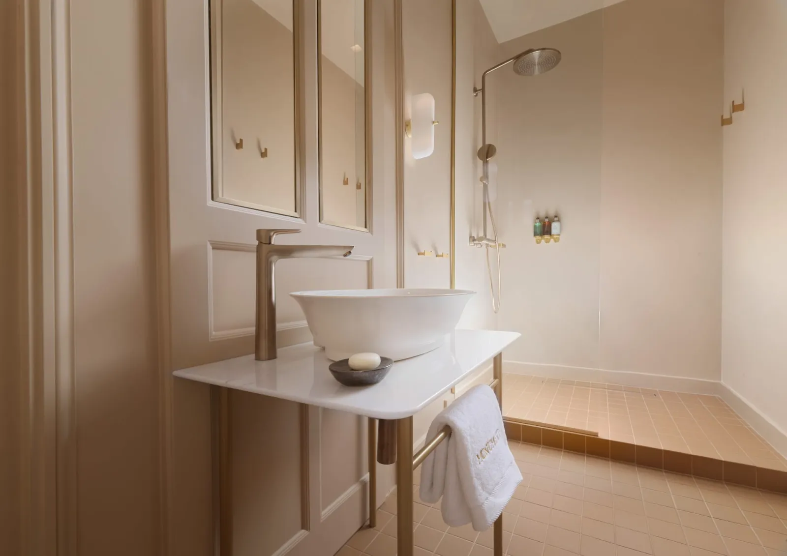 Echo Suite with Balcony