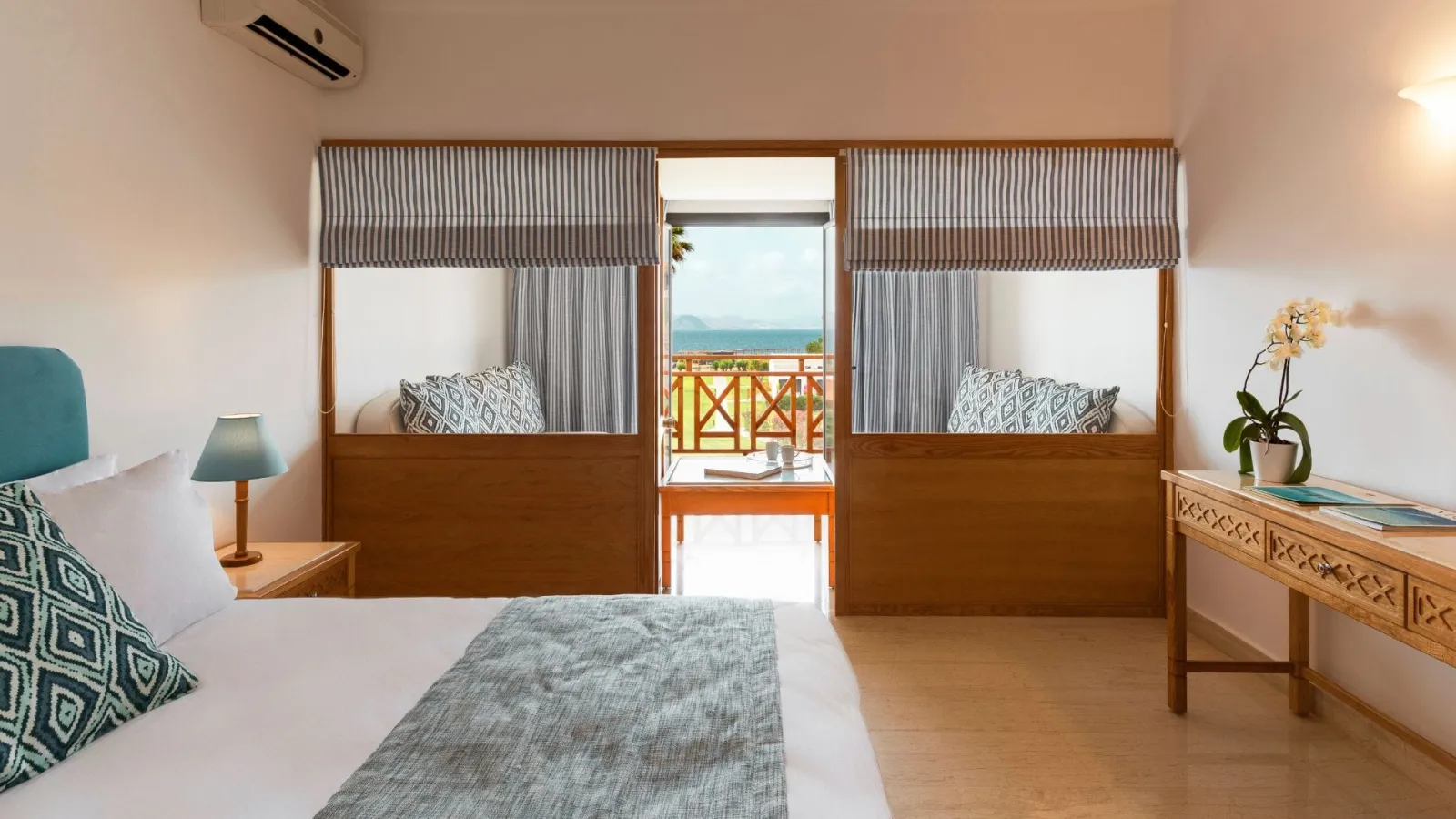 Family Sea View