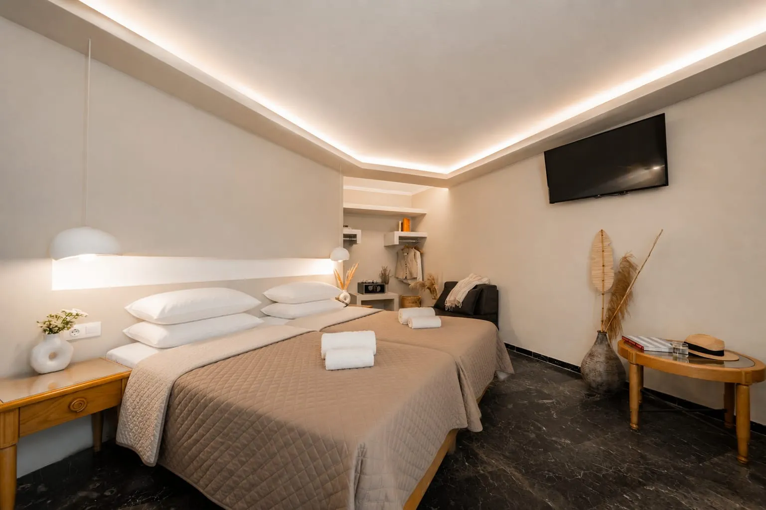 Junior Suite Room