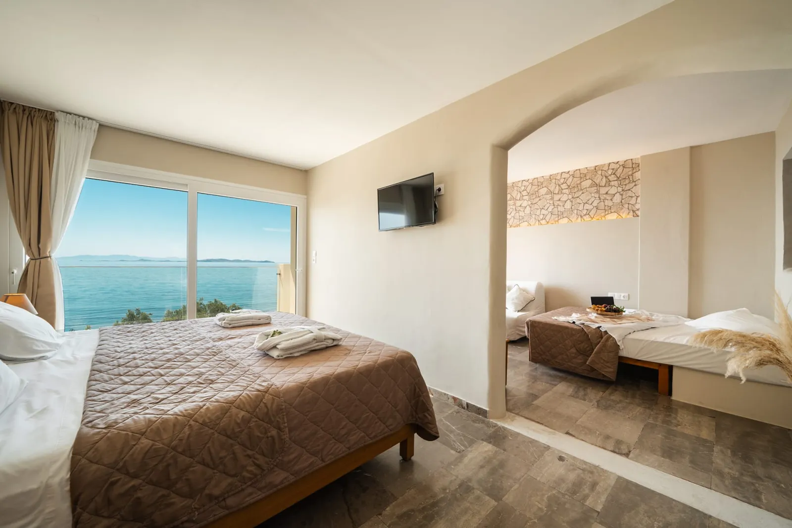 Senior Suite