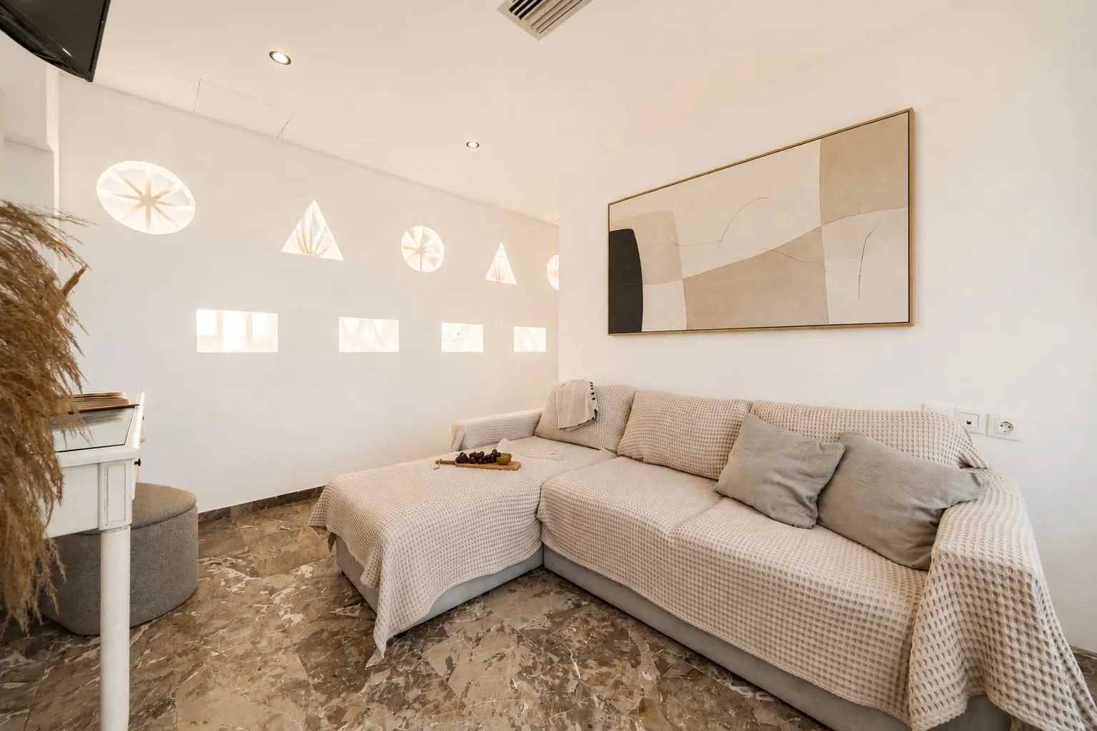Seaside Family Apartment