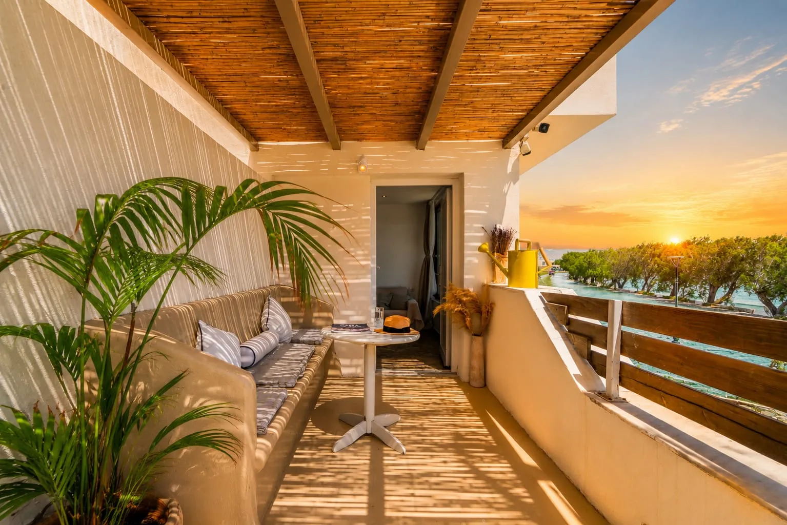 Seaside Family Apartment