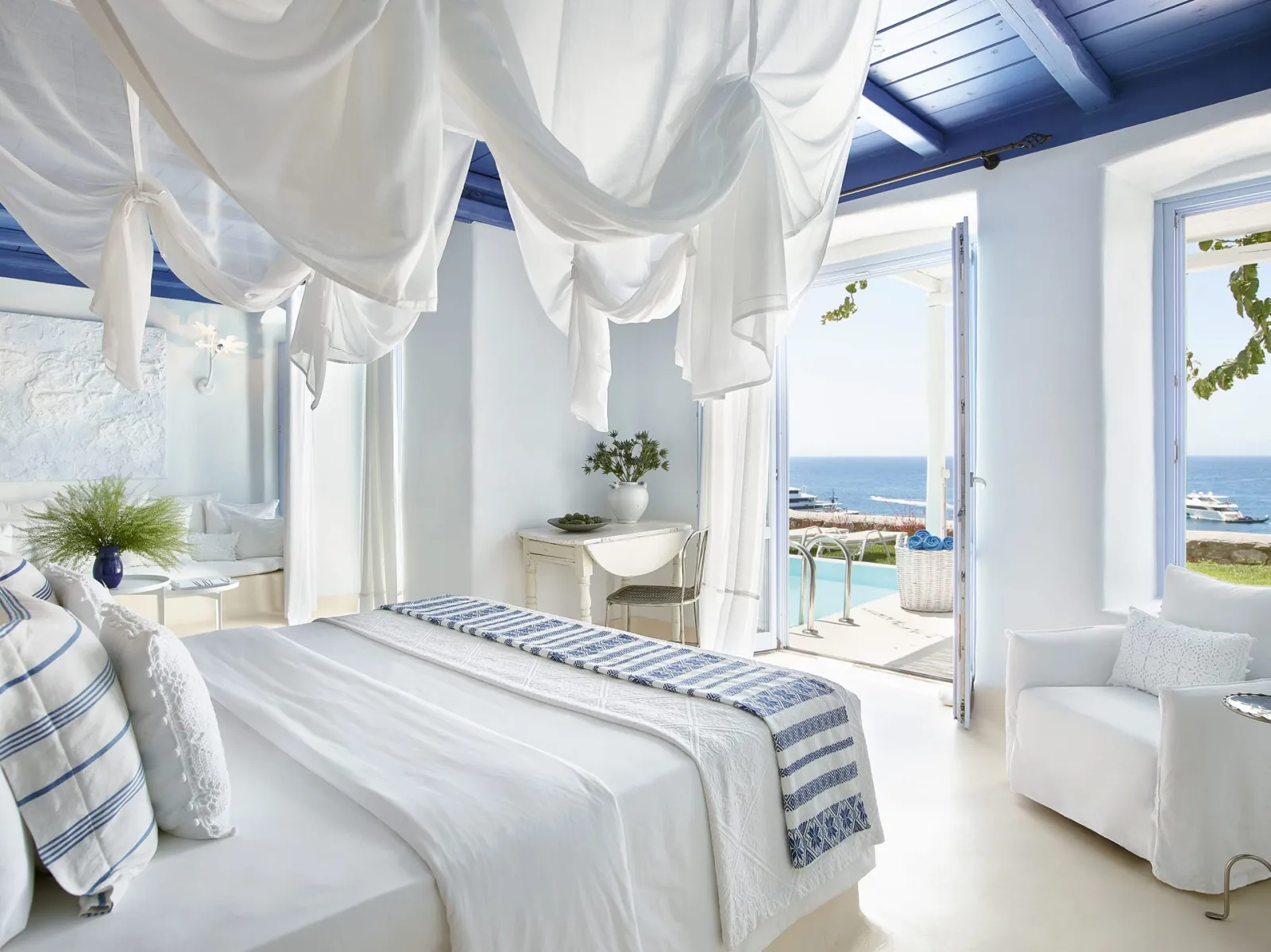 Cobalt Blu Villa Waterfront
