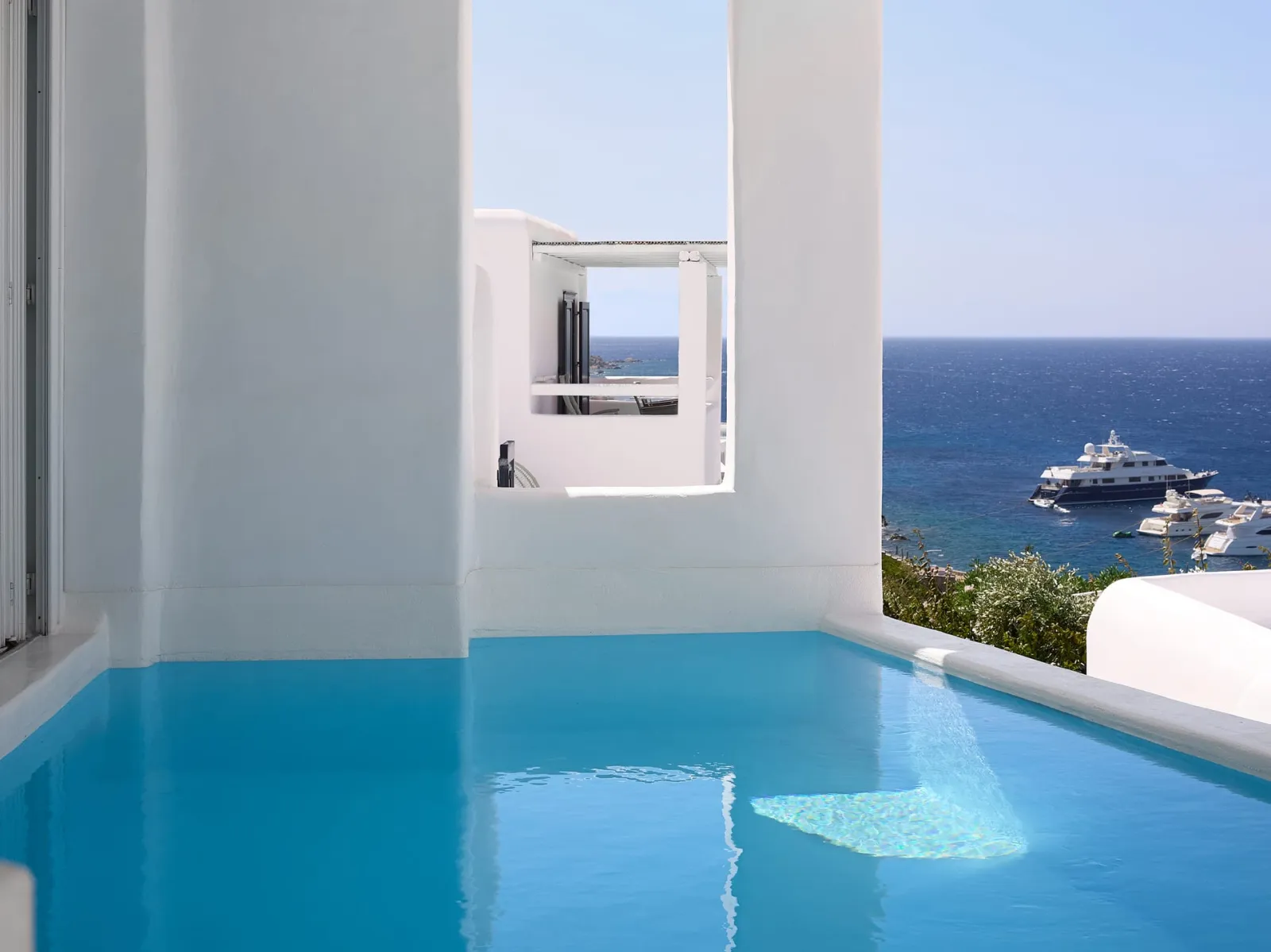 Deep Blu Villa
