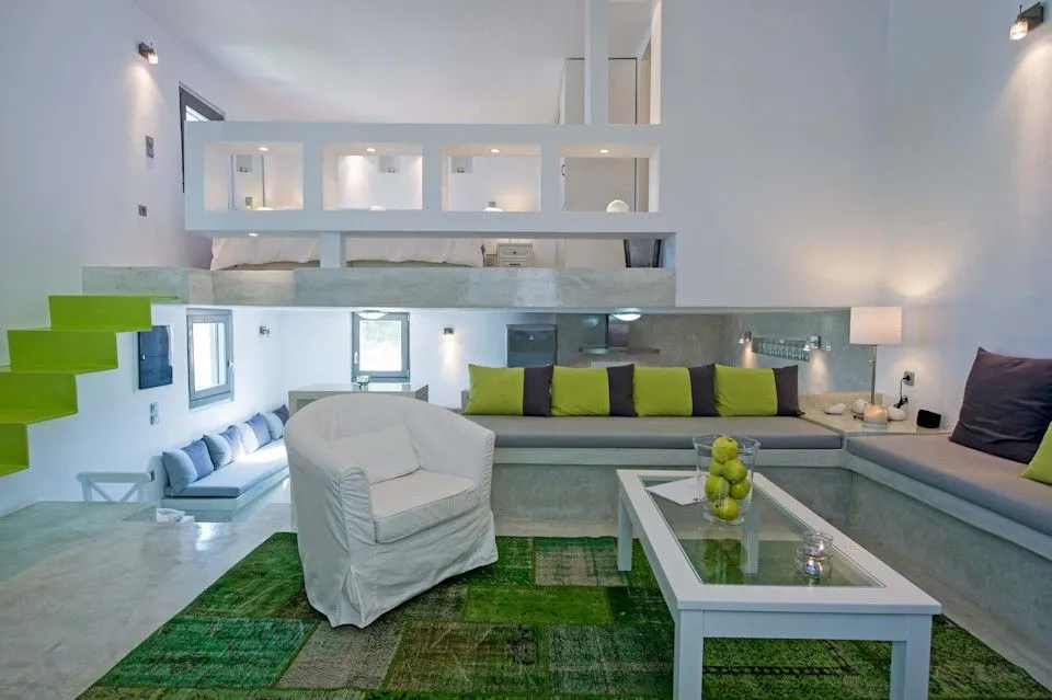 Suite - Split Level