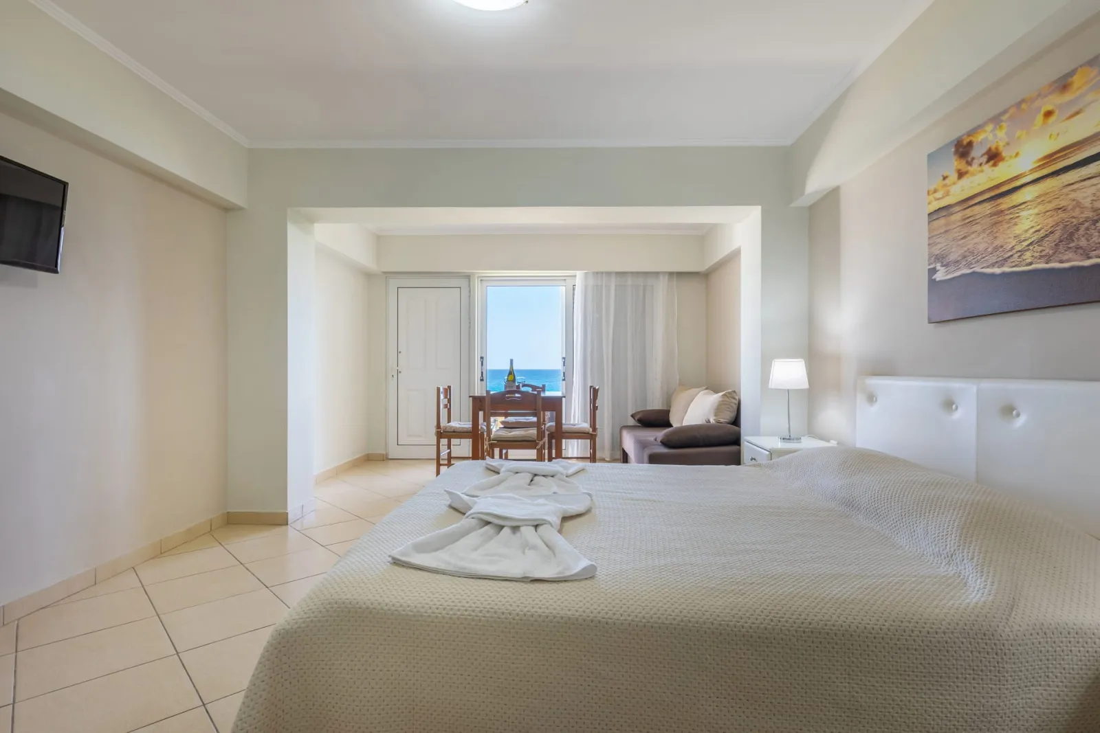 Sea View Studio 2 adults+2 children