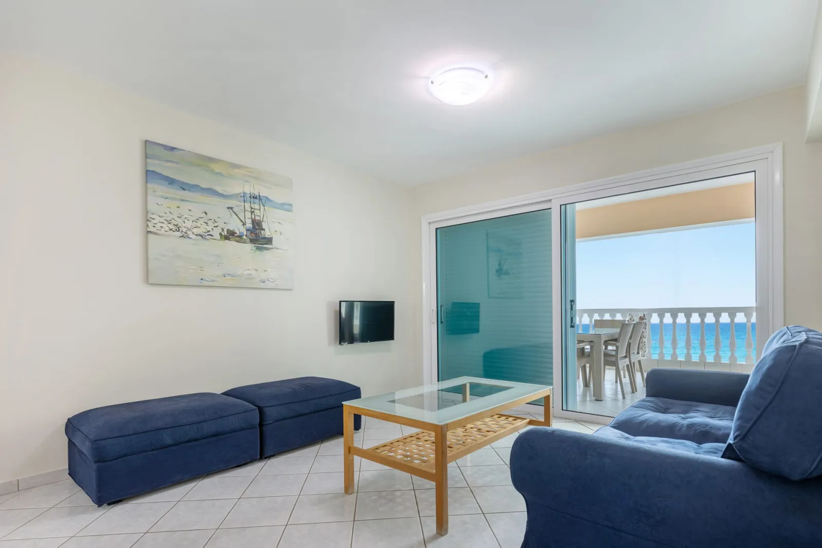 One Bedroom Sea View Apartment 3 adults+1 child