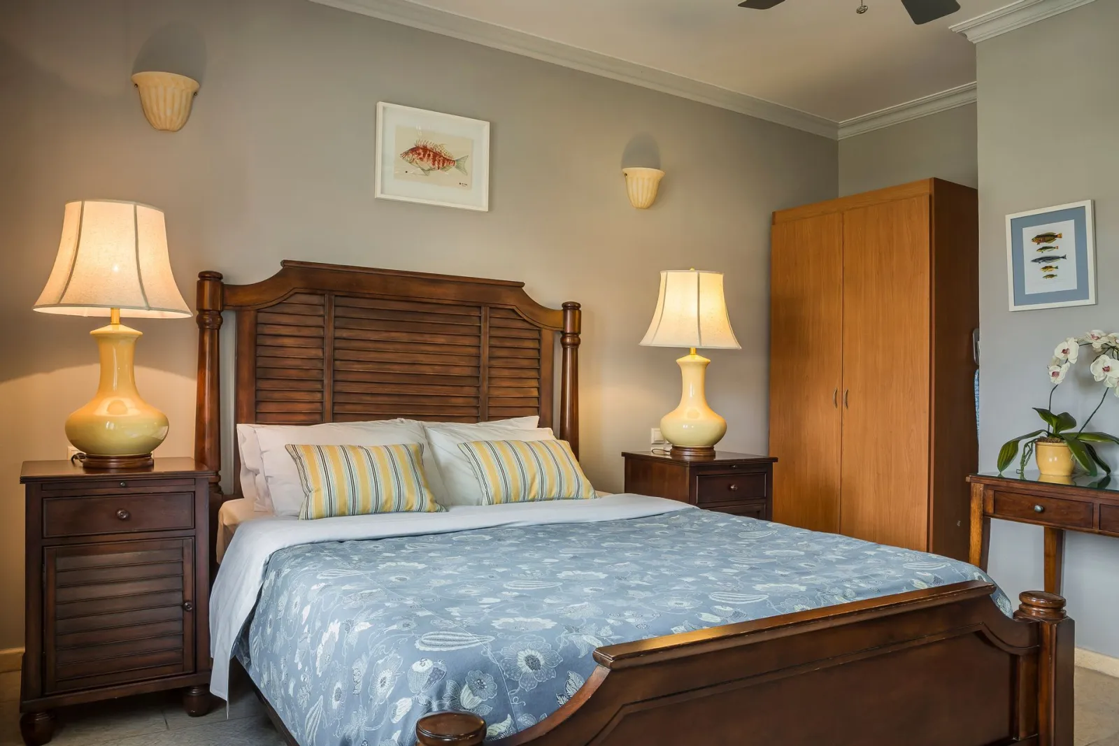 Suite with Partial Harbour View No 101