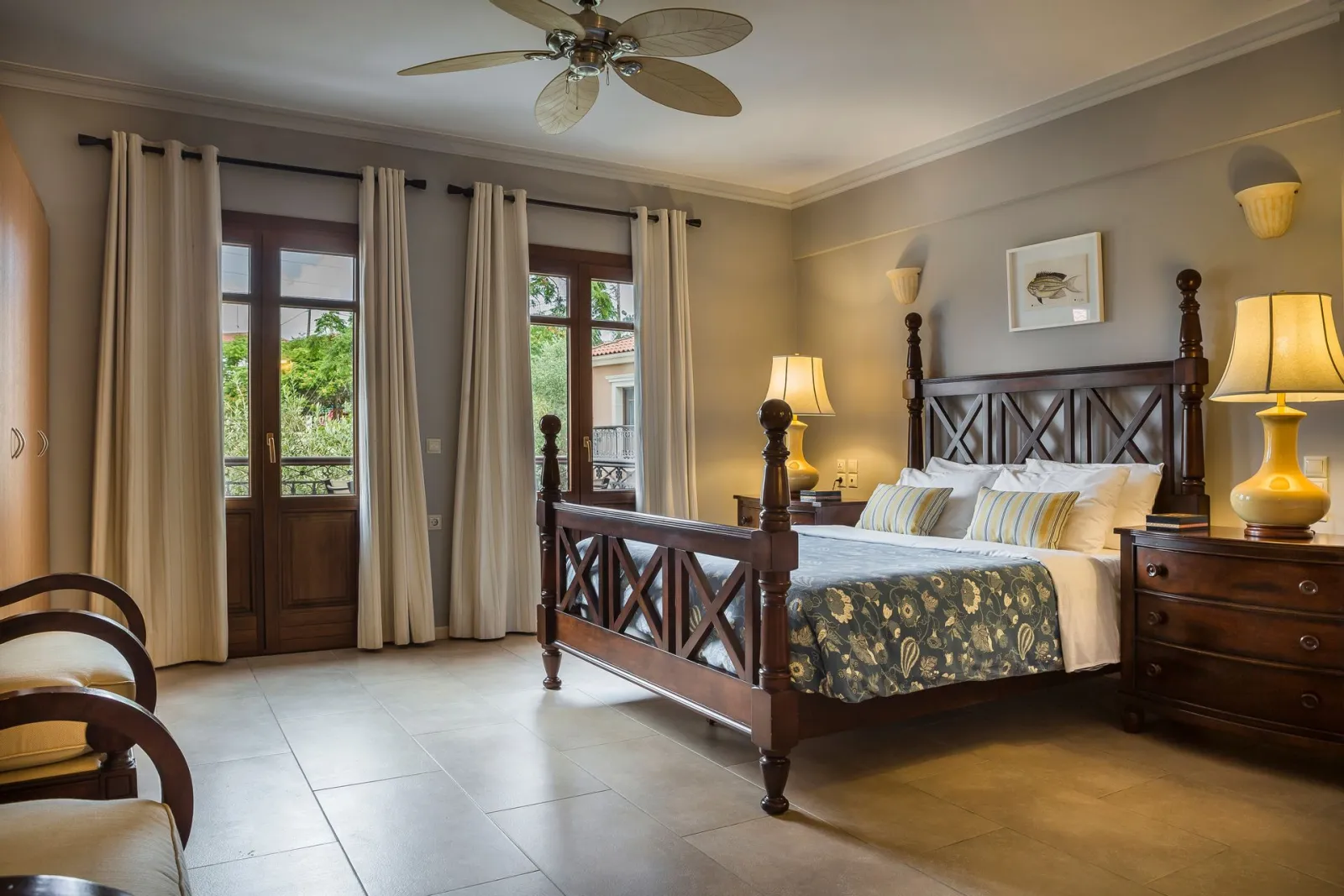 Superior Suite with Courtyard View No 106