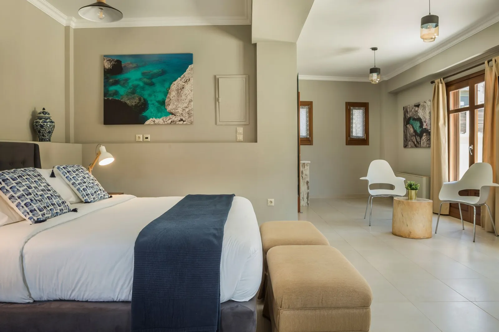 Superior Suite with Courtyard View No 112