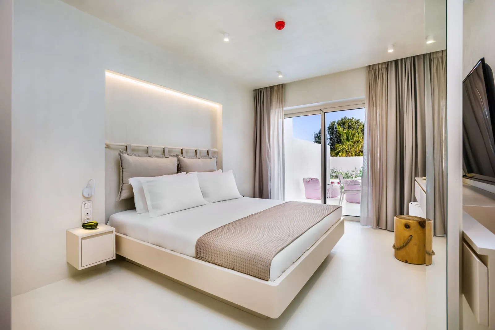 One-Bedroom Suite