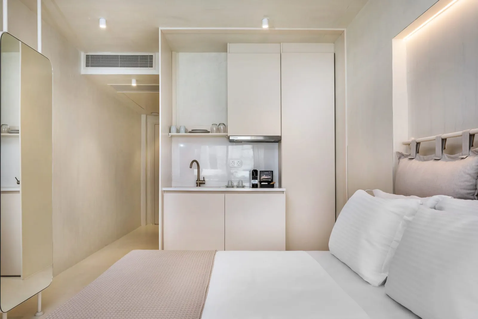 One-Bedroom Suite - Disability Access