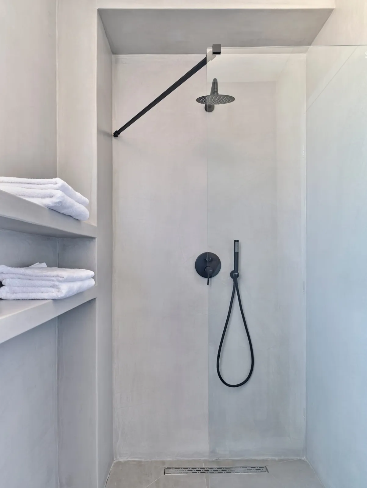Avra Suite