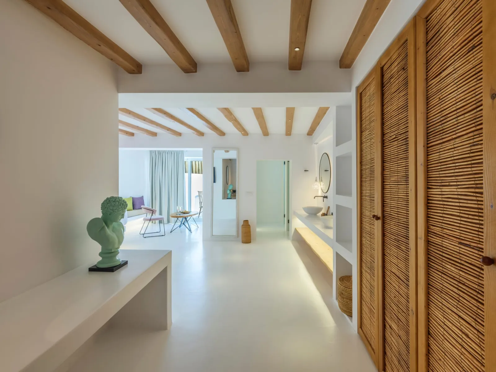 AKKADIAN Suite with plunge pool