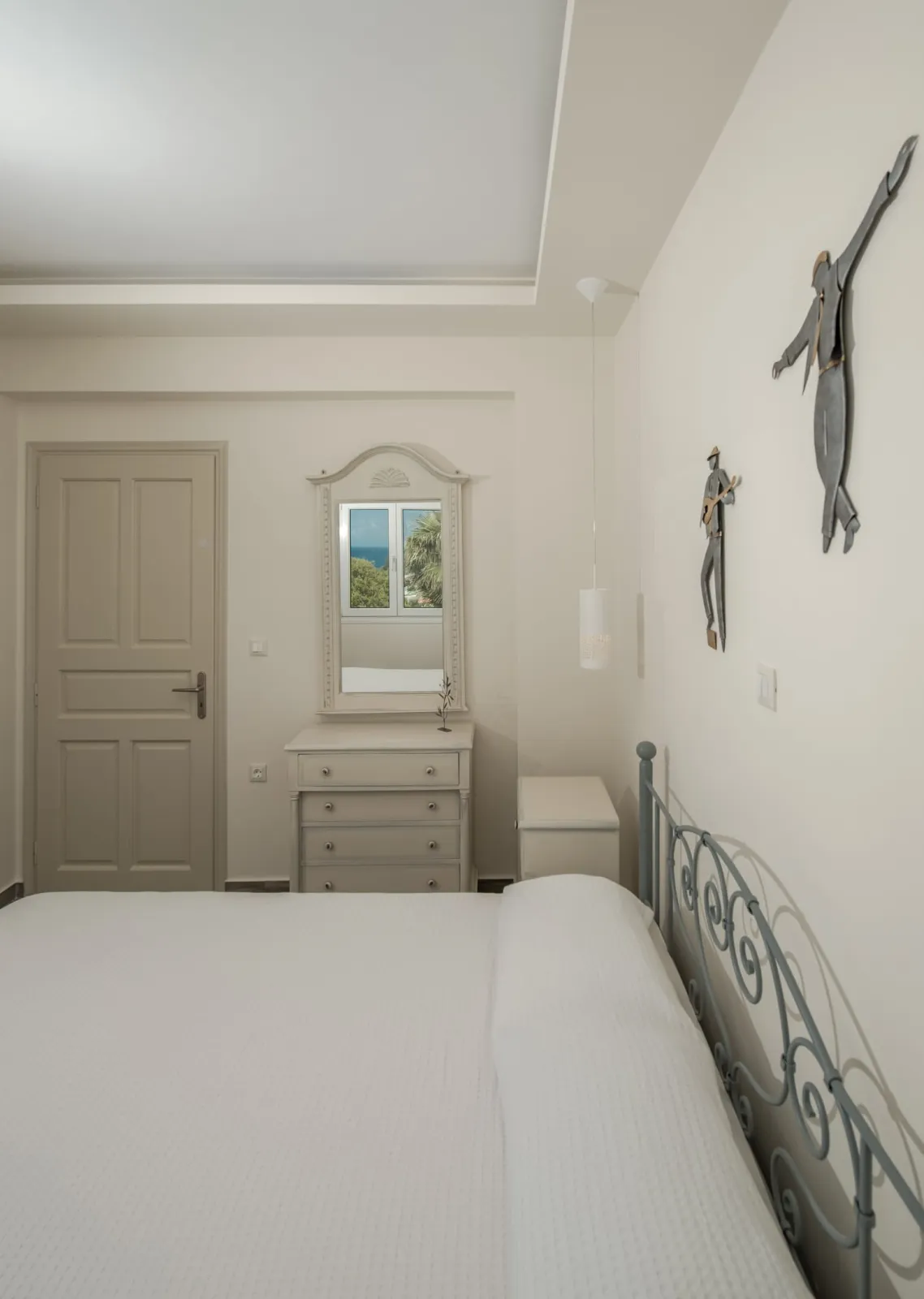 Superior Two Bedroom Apartment