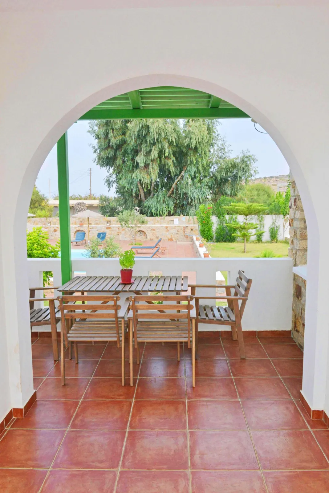 Four-Bedroom House - Garden and Pool View