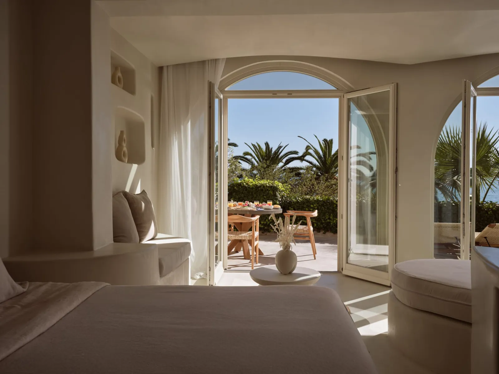 Executive Beachfront View Suite