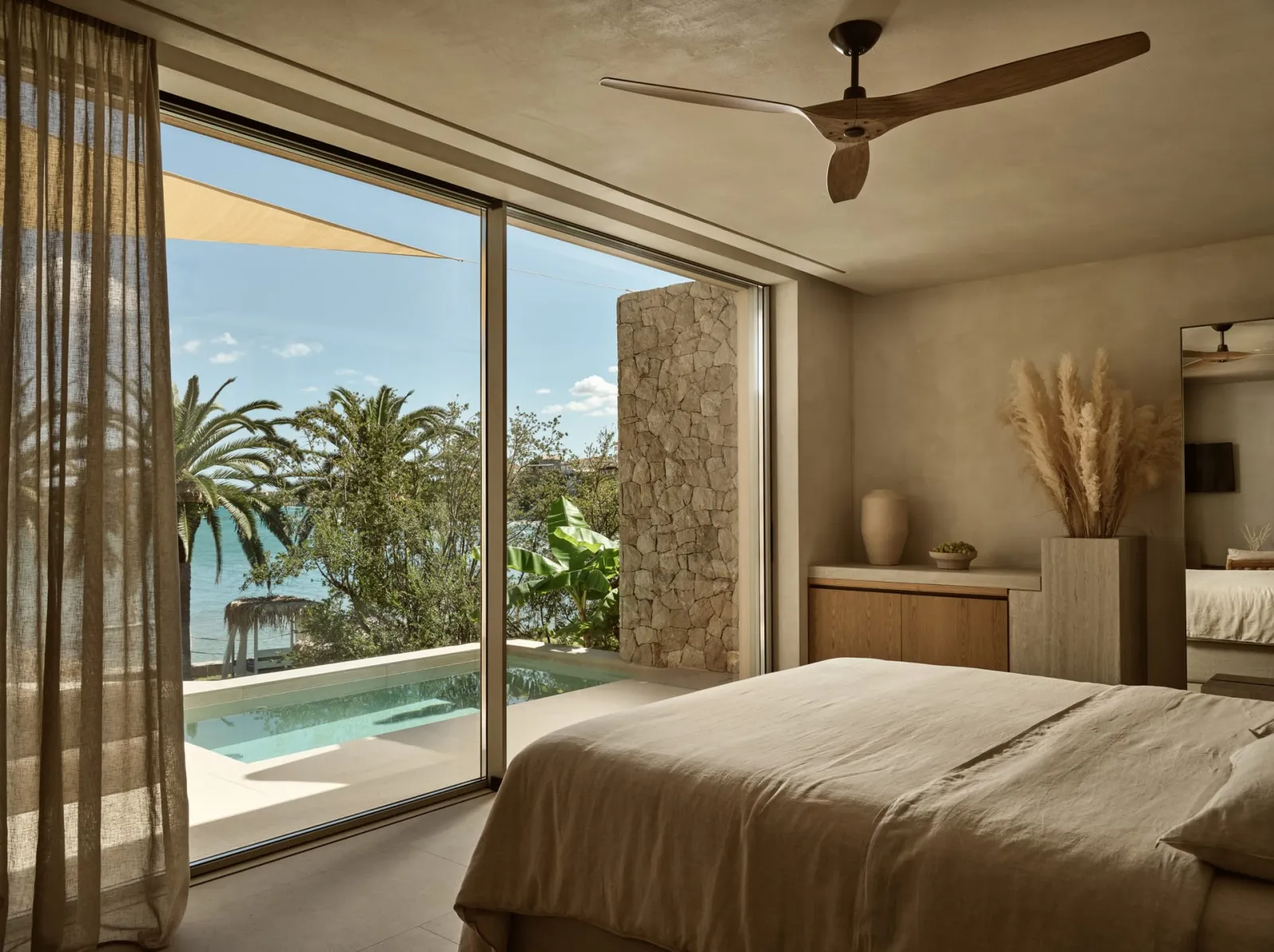 Executive Beachfront View Suite with Heated Mini Pool