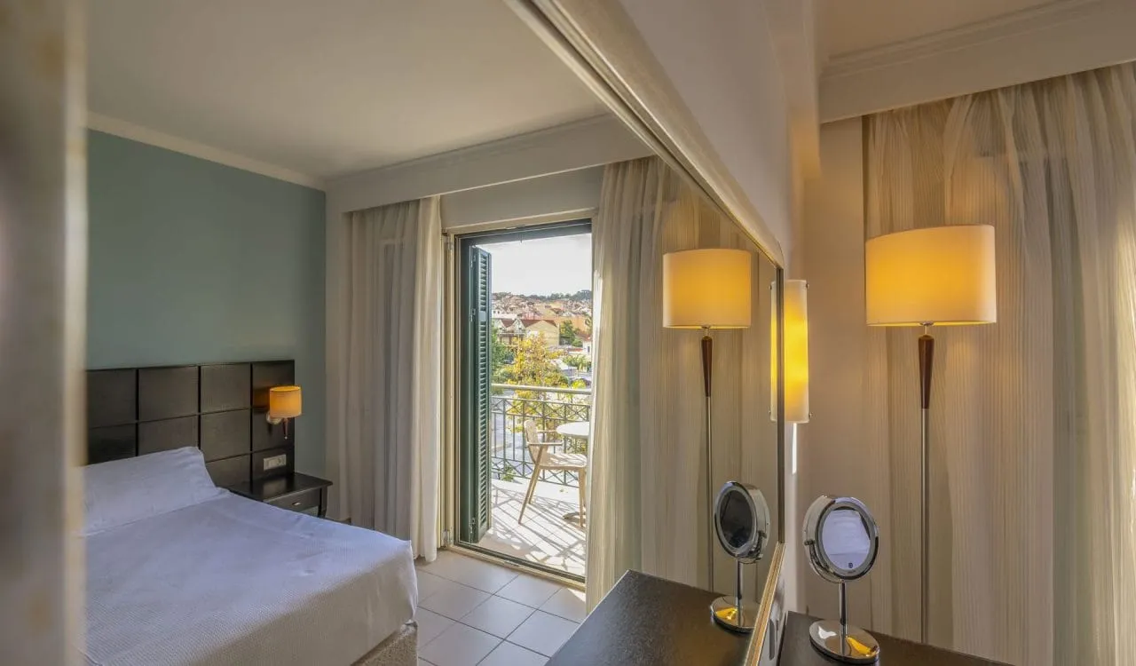 Classic Double Room/Balcony