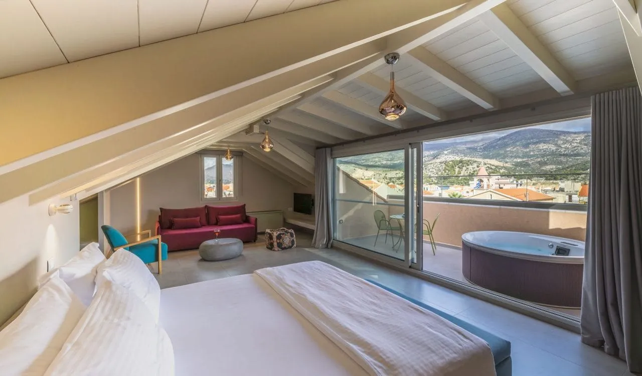 Superior Family Suite with Outdoor Hot Tub