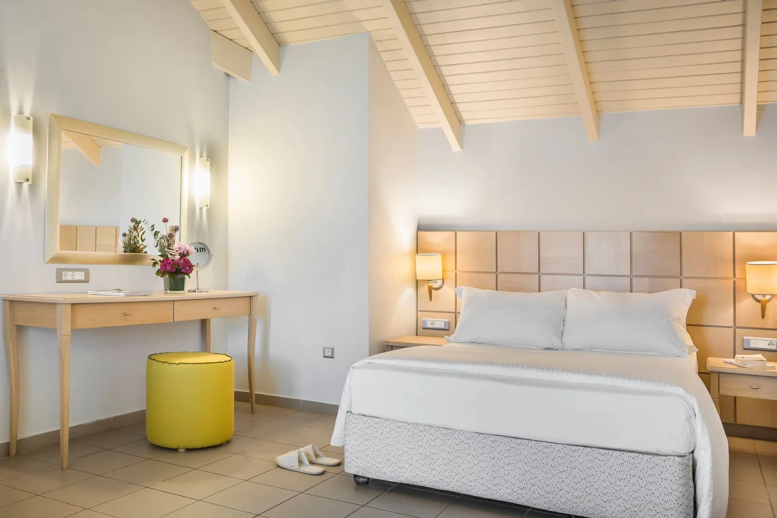 Penthouse Suite/h.t
