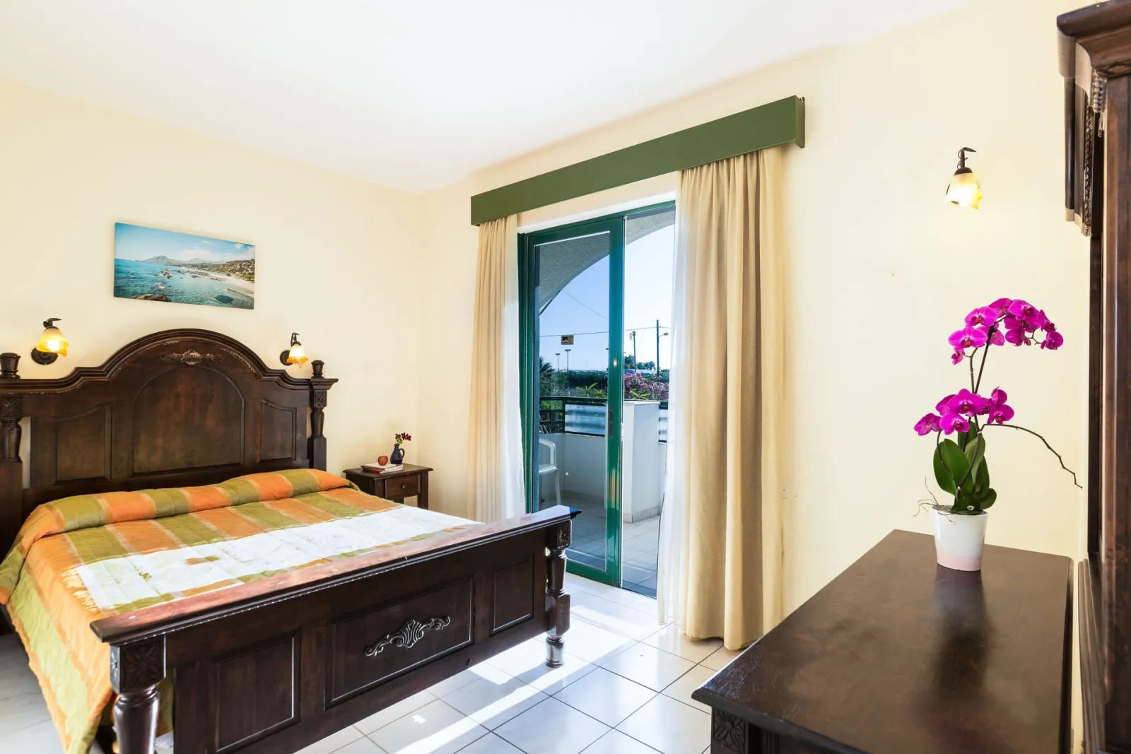 One Bedroom Apartment