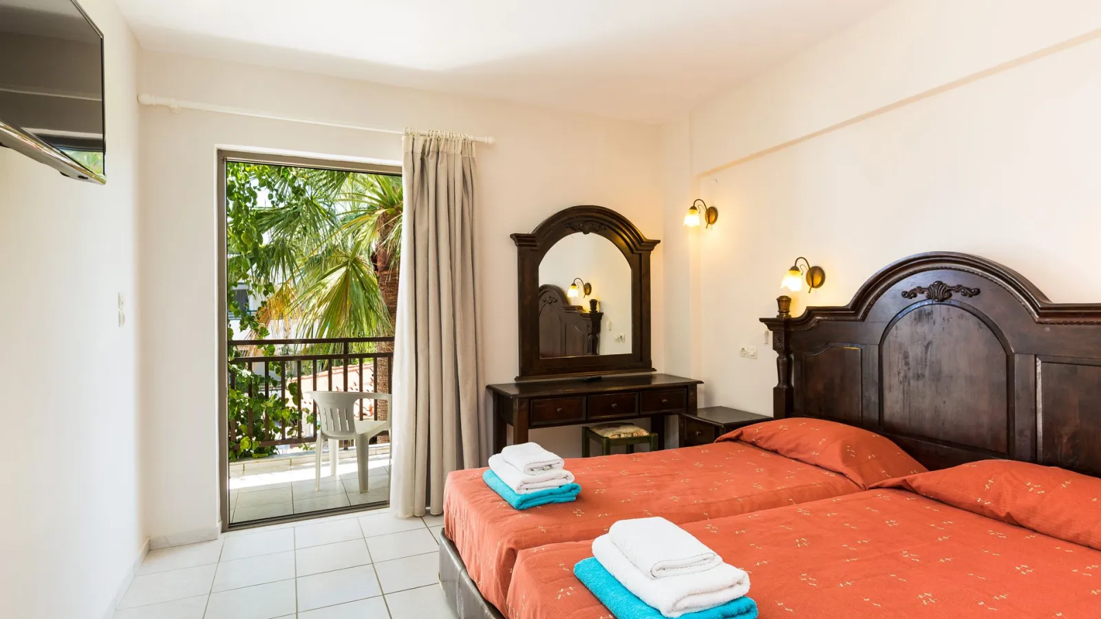 Two Bedroom Apartment Maisonette