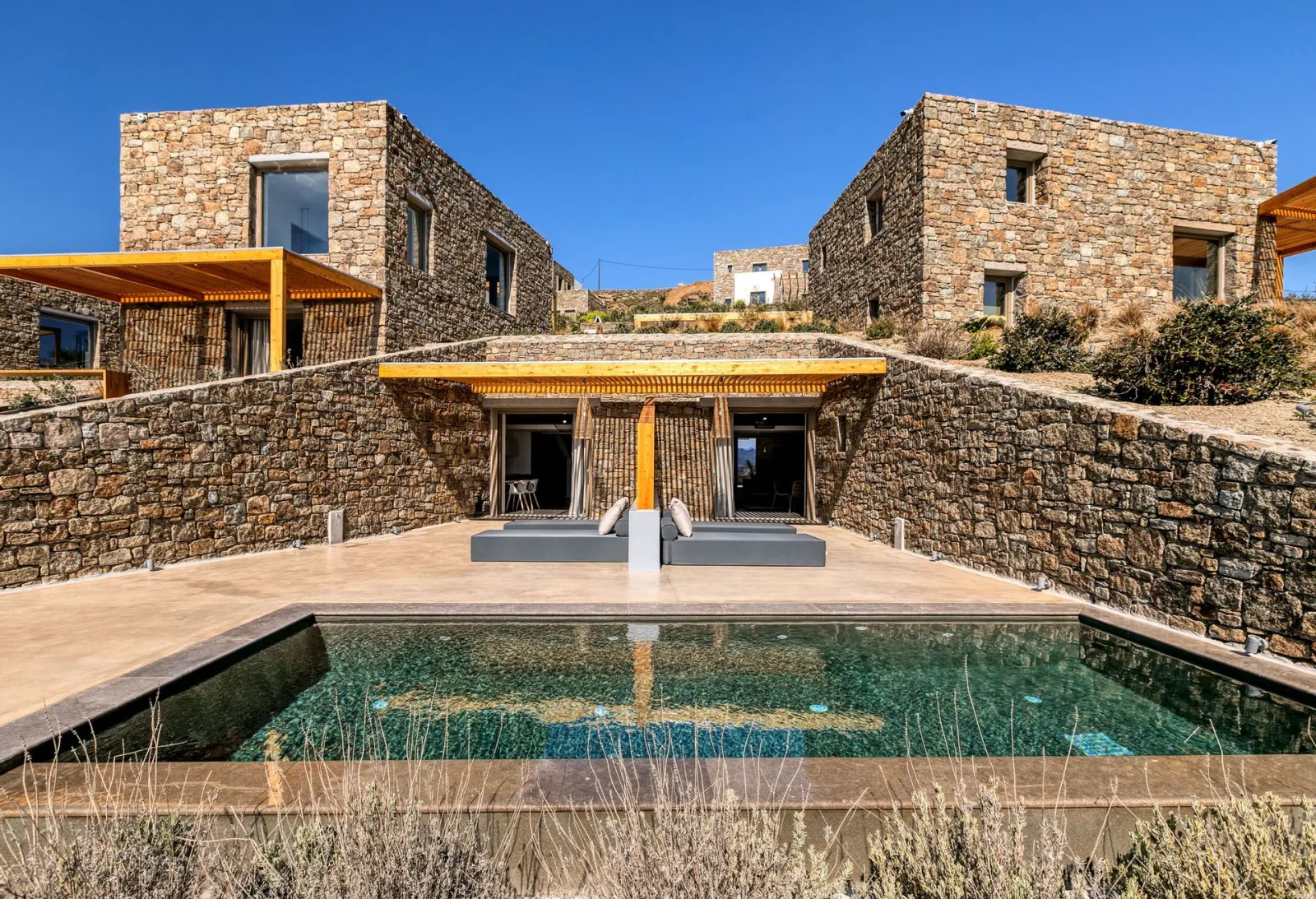 Mykonos Signature Suite III