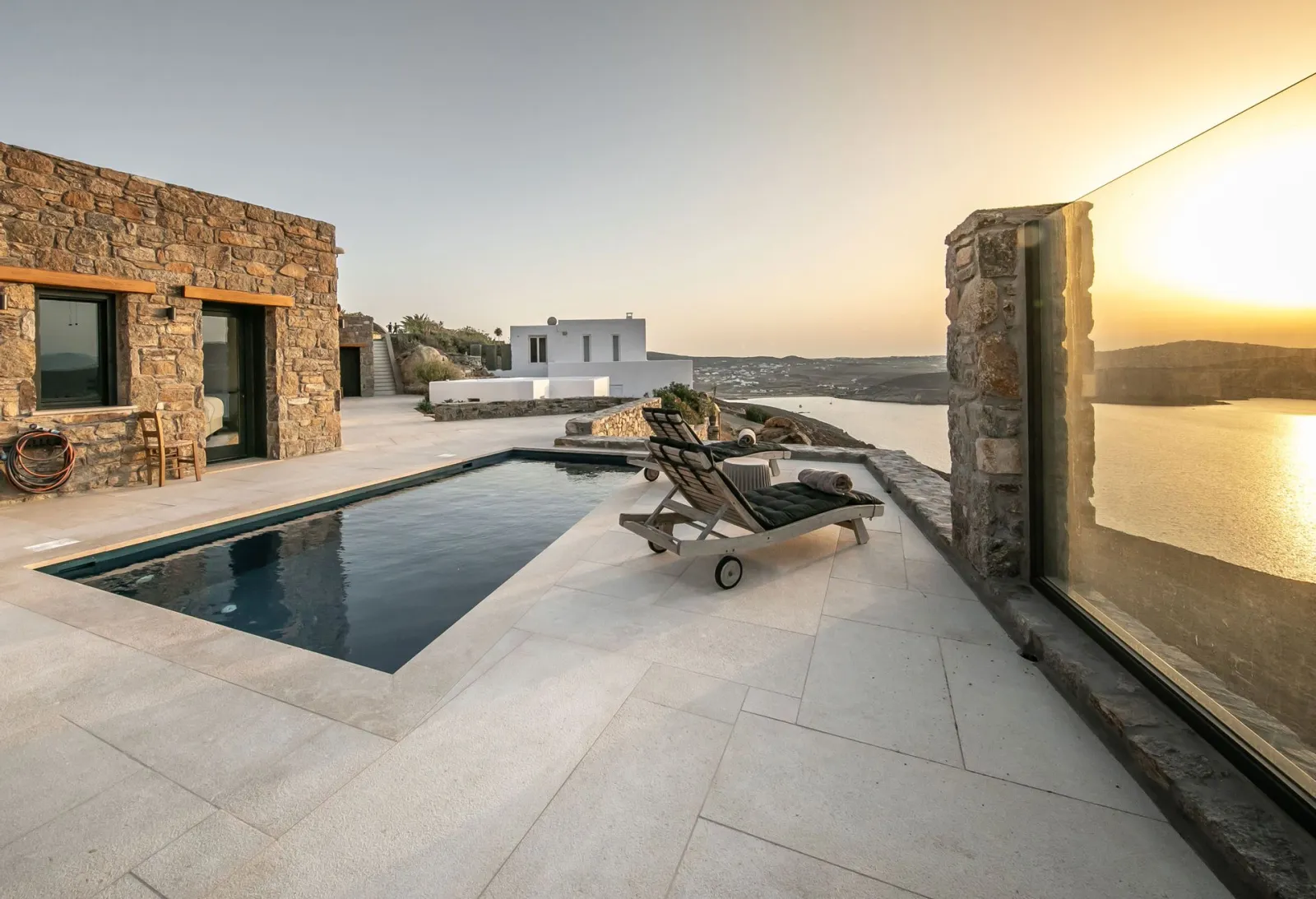 Villa Dion 2