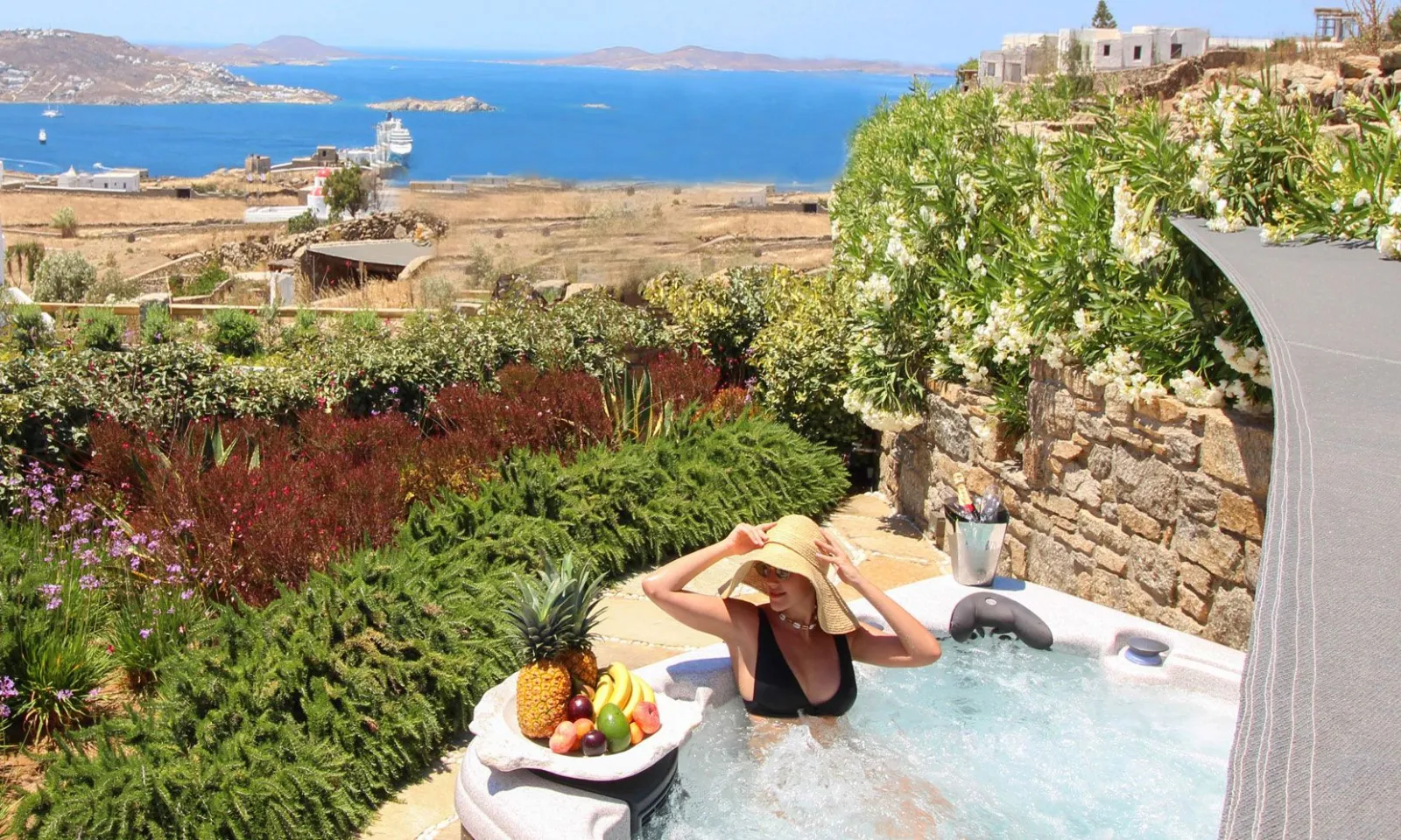 4 Bedroom | Villa Dolon 3 | Agia Sofia