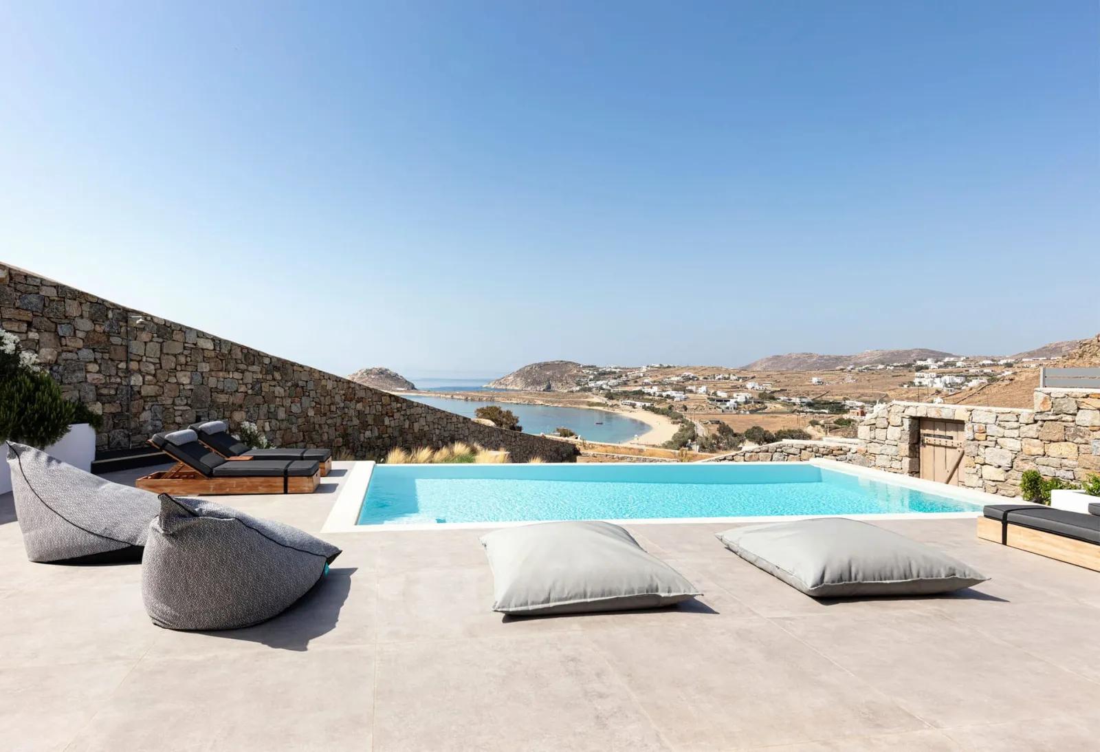 Villa Caprice 2