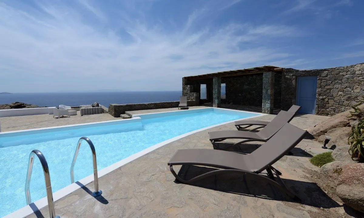 5 Bedroom | Villa Mentor | Houlakia