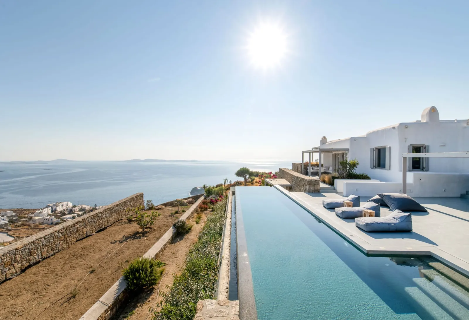 Villa Skyfall
