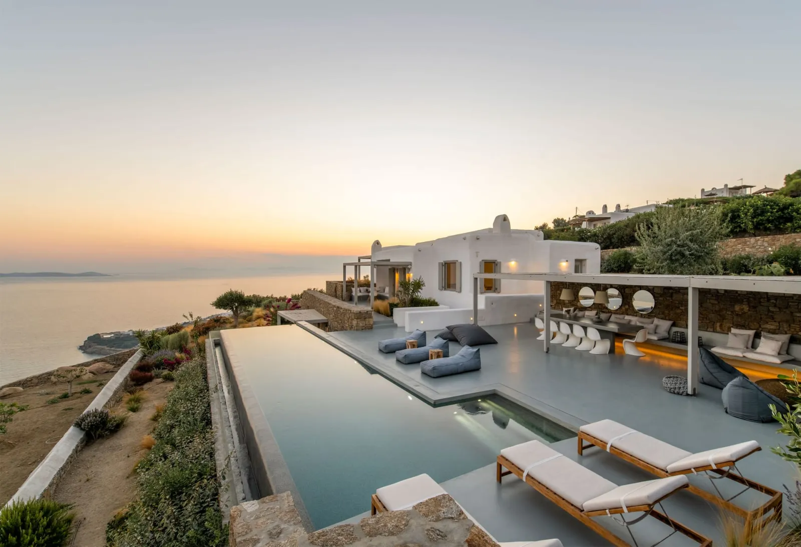 Villa Skyfall