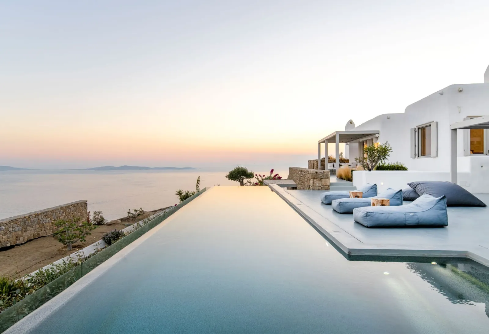 Villa Skyfall