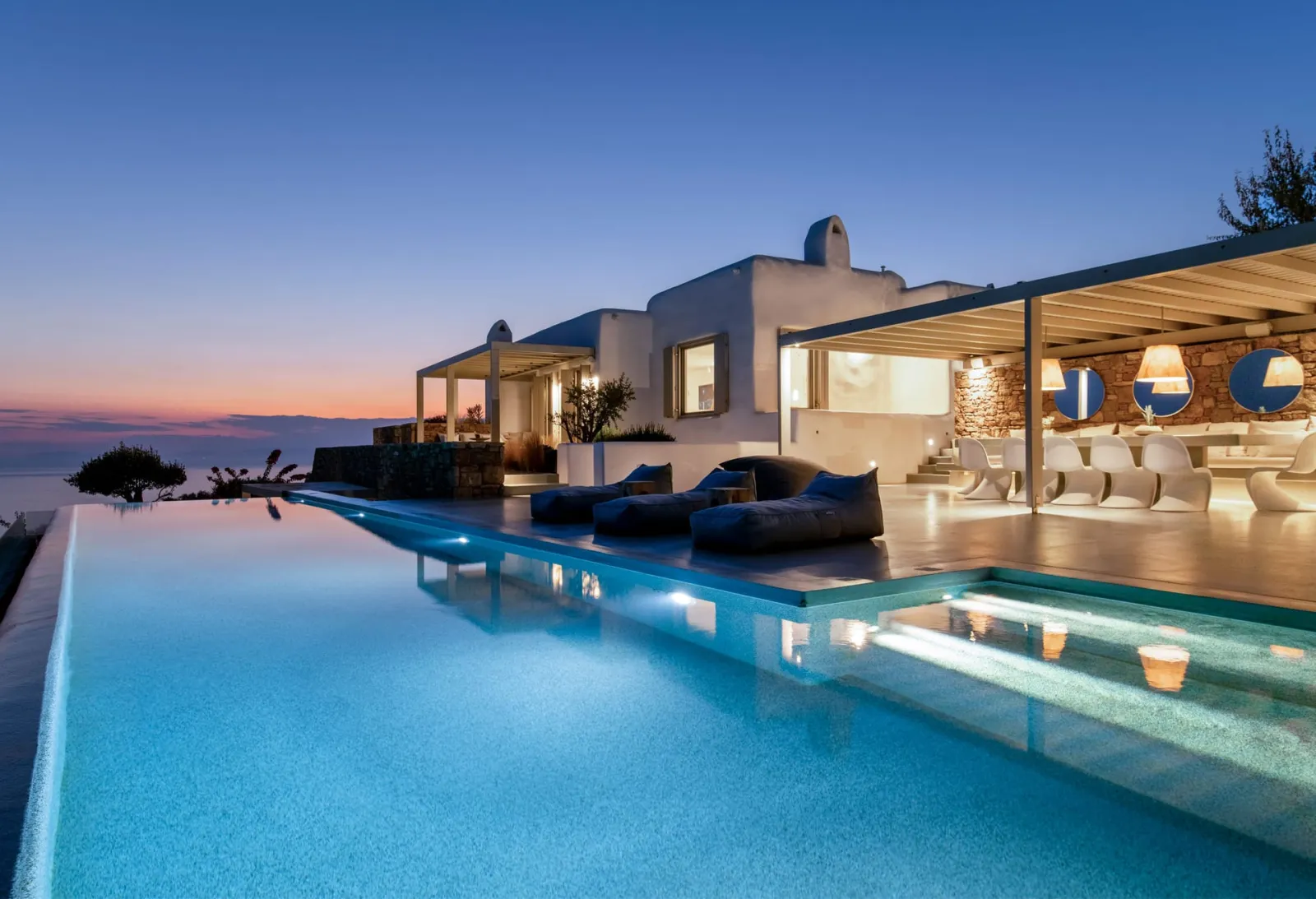Villa Skyfall