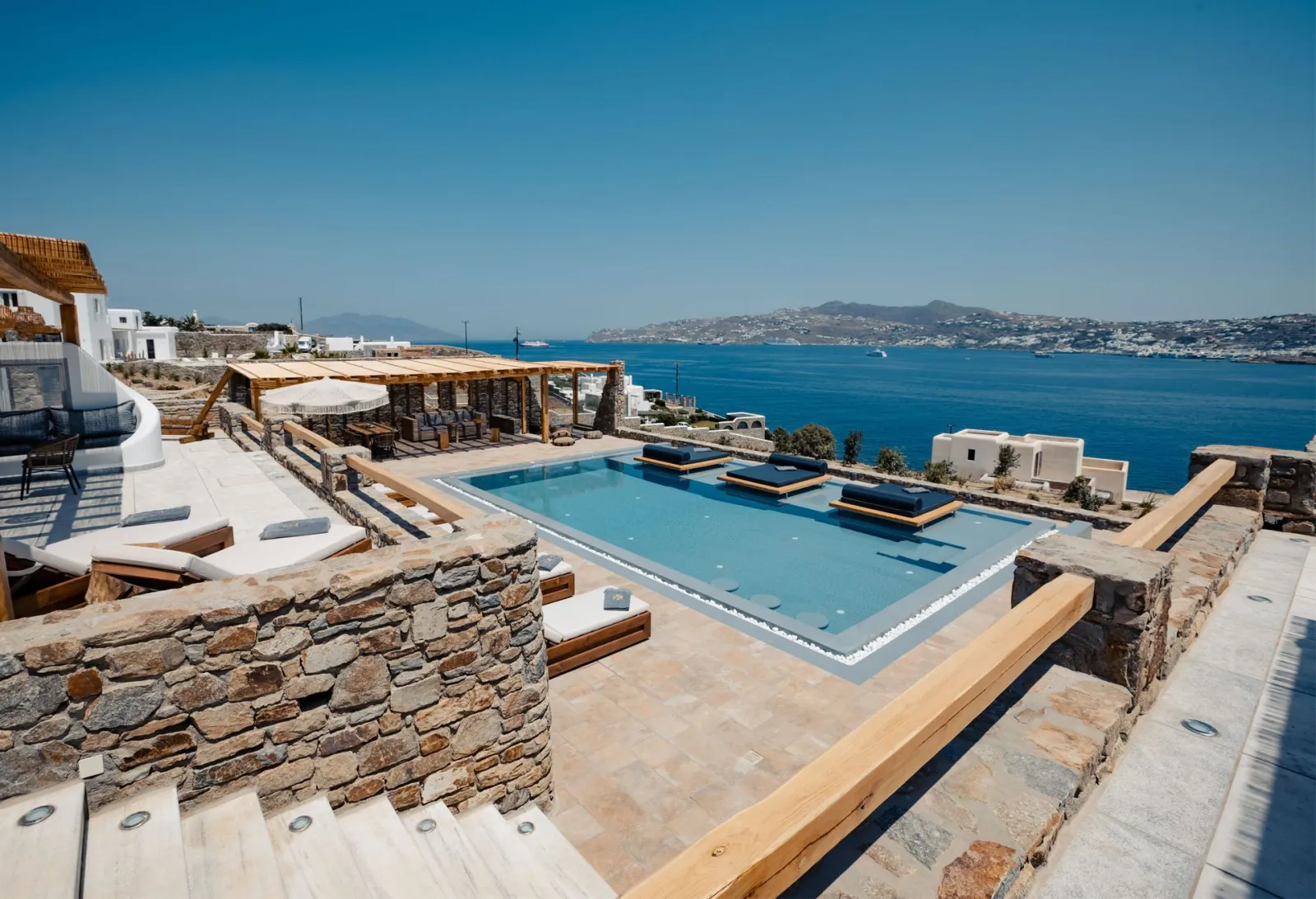 Villa Adam