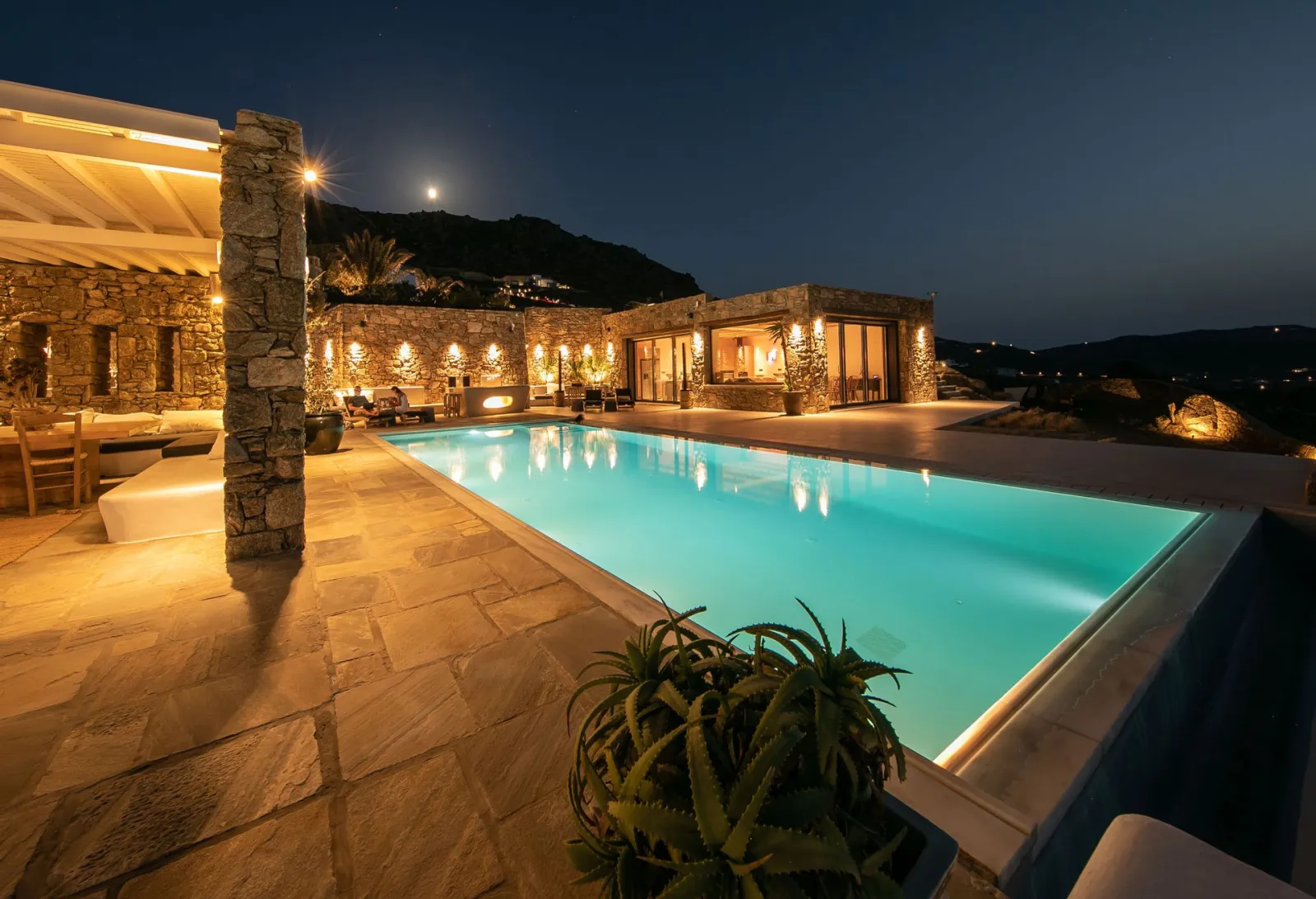 Villa Dion