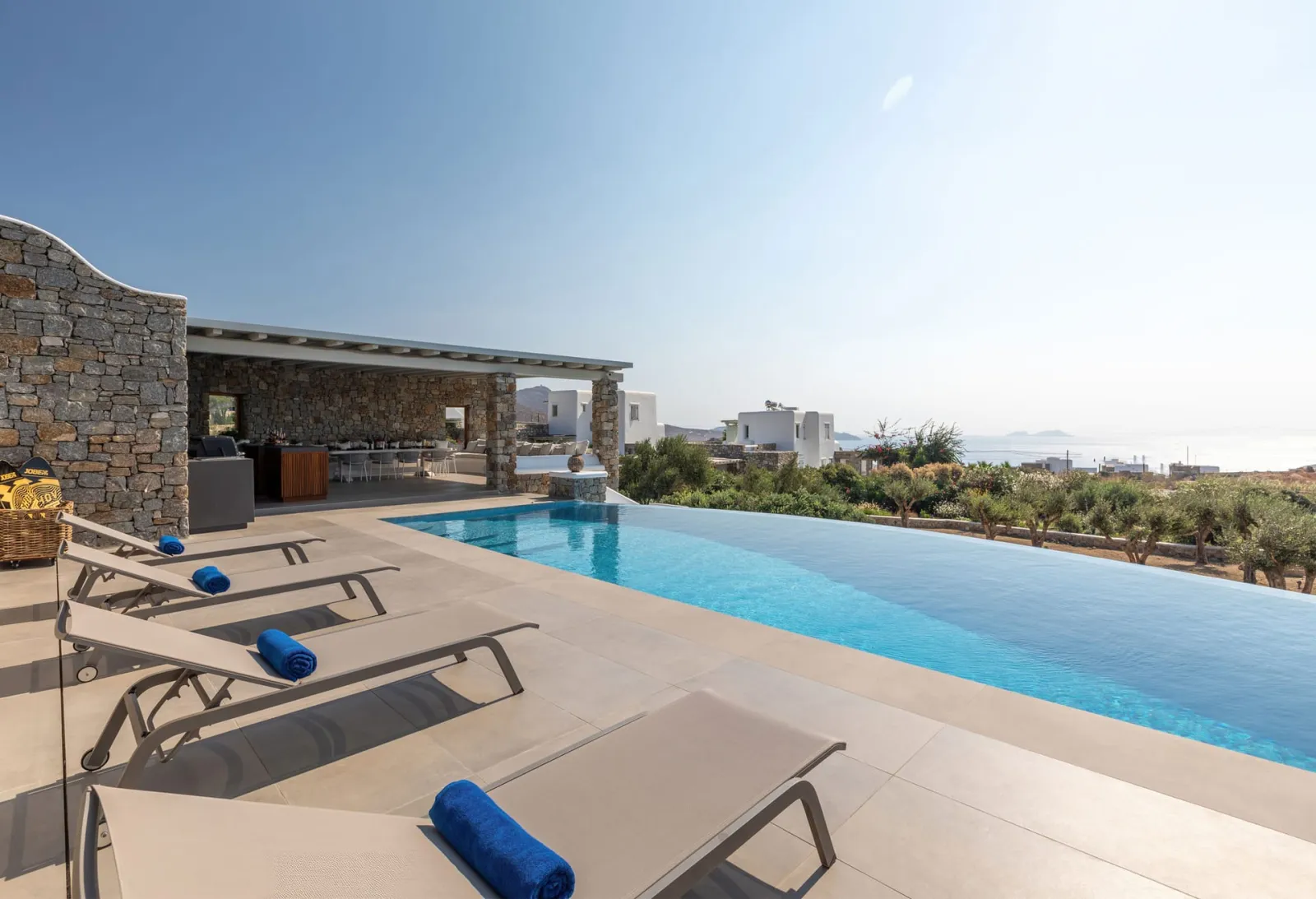 6 bedroom | Villa Efterpi | Kalafatis