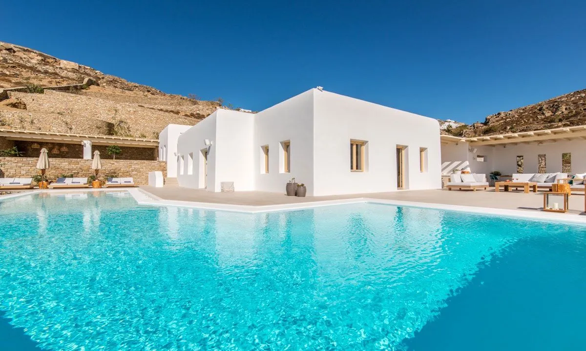 Villa VIP White